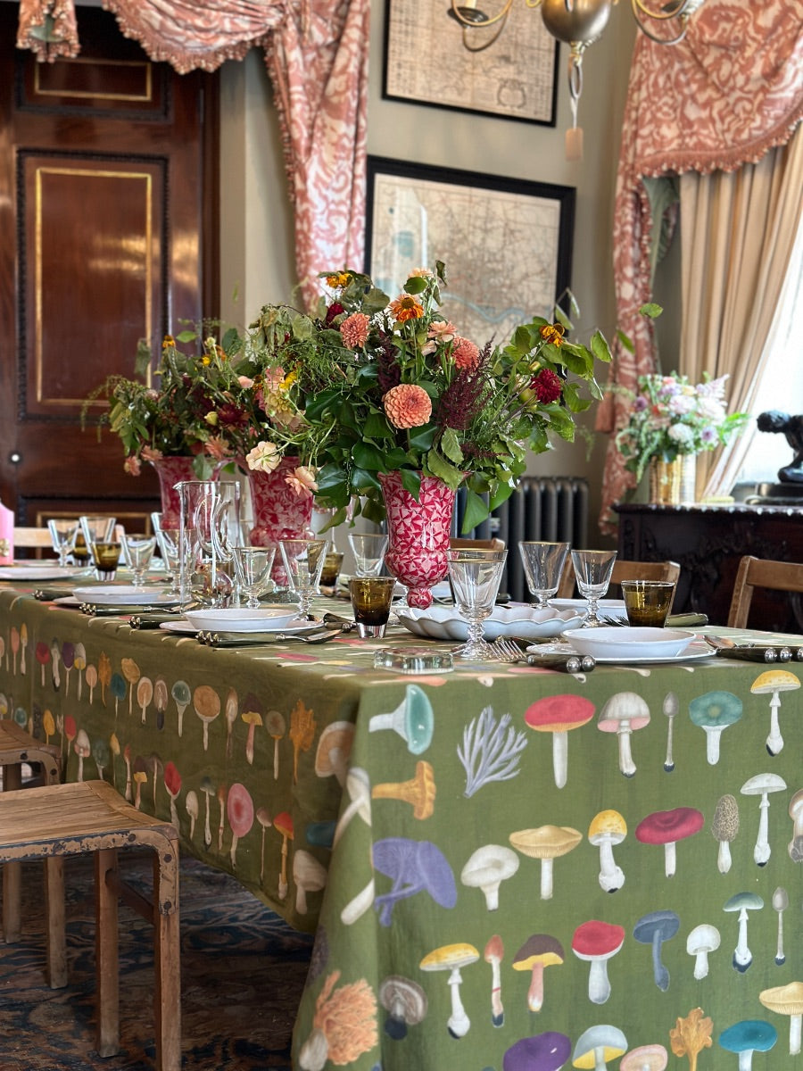 The Art of Connection: Autumn Tablescapes