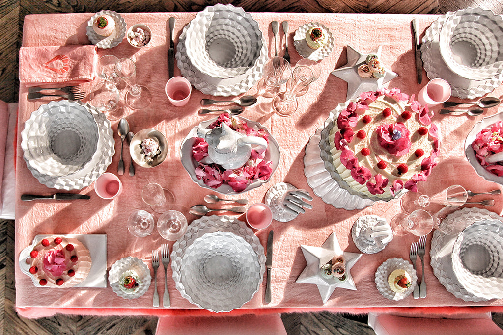 Fashionable Table Linens