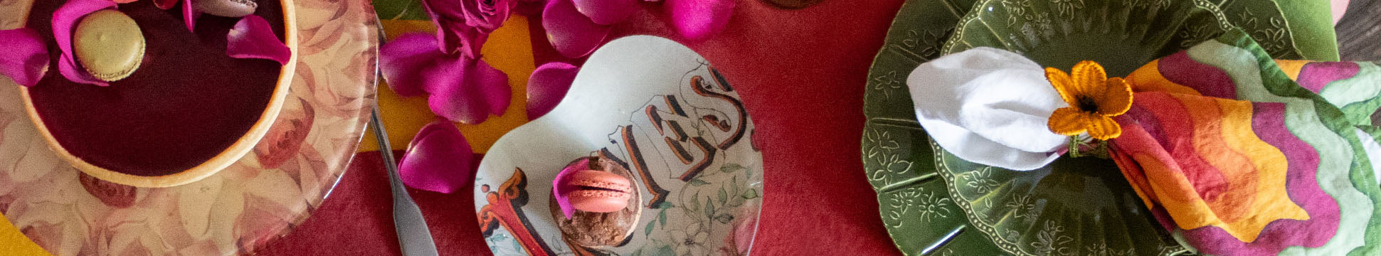 Valentine's Day Tableware