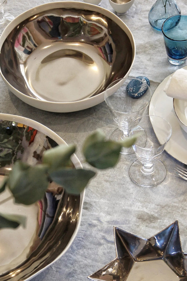 'Full Field' Linen Tablecloth in Silver