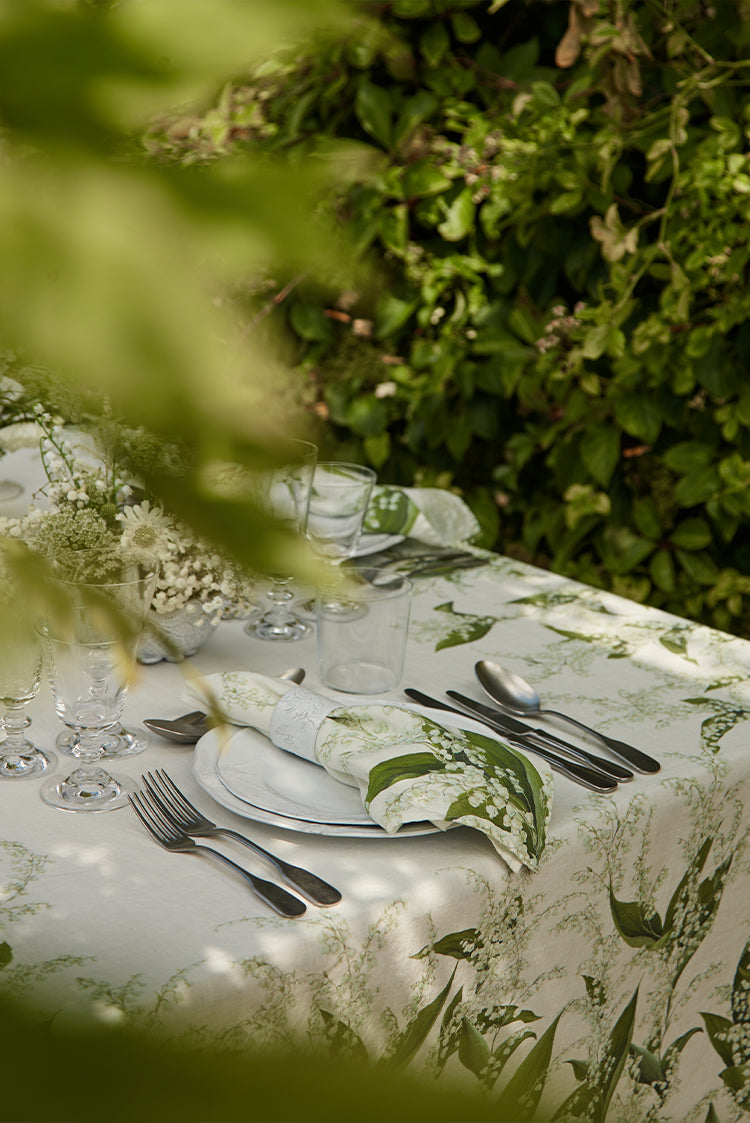 Cambridge Dinner Plate by Astier de Villatte, 27cm