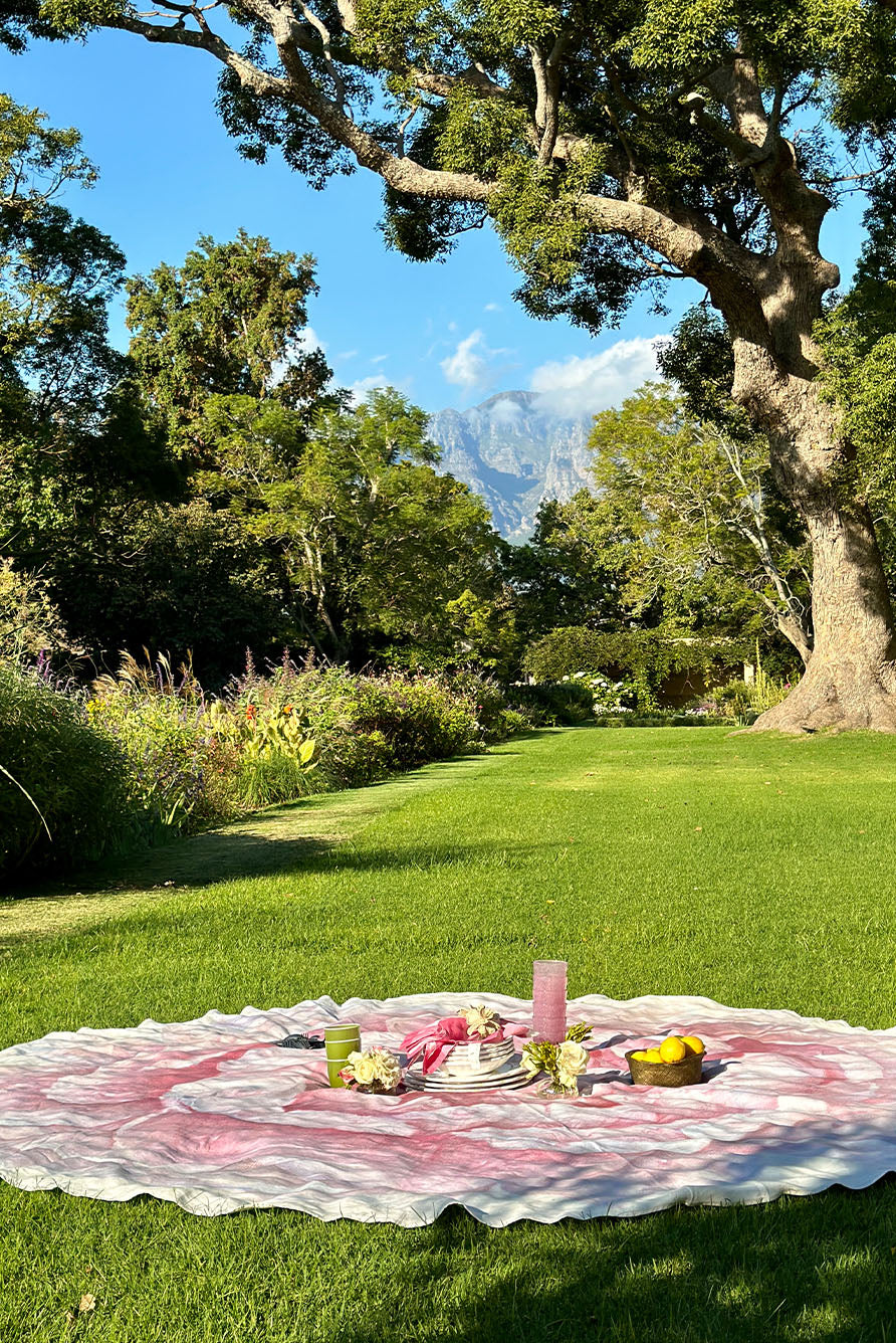 Abaca Round Bread Basket in Cream