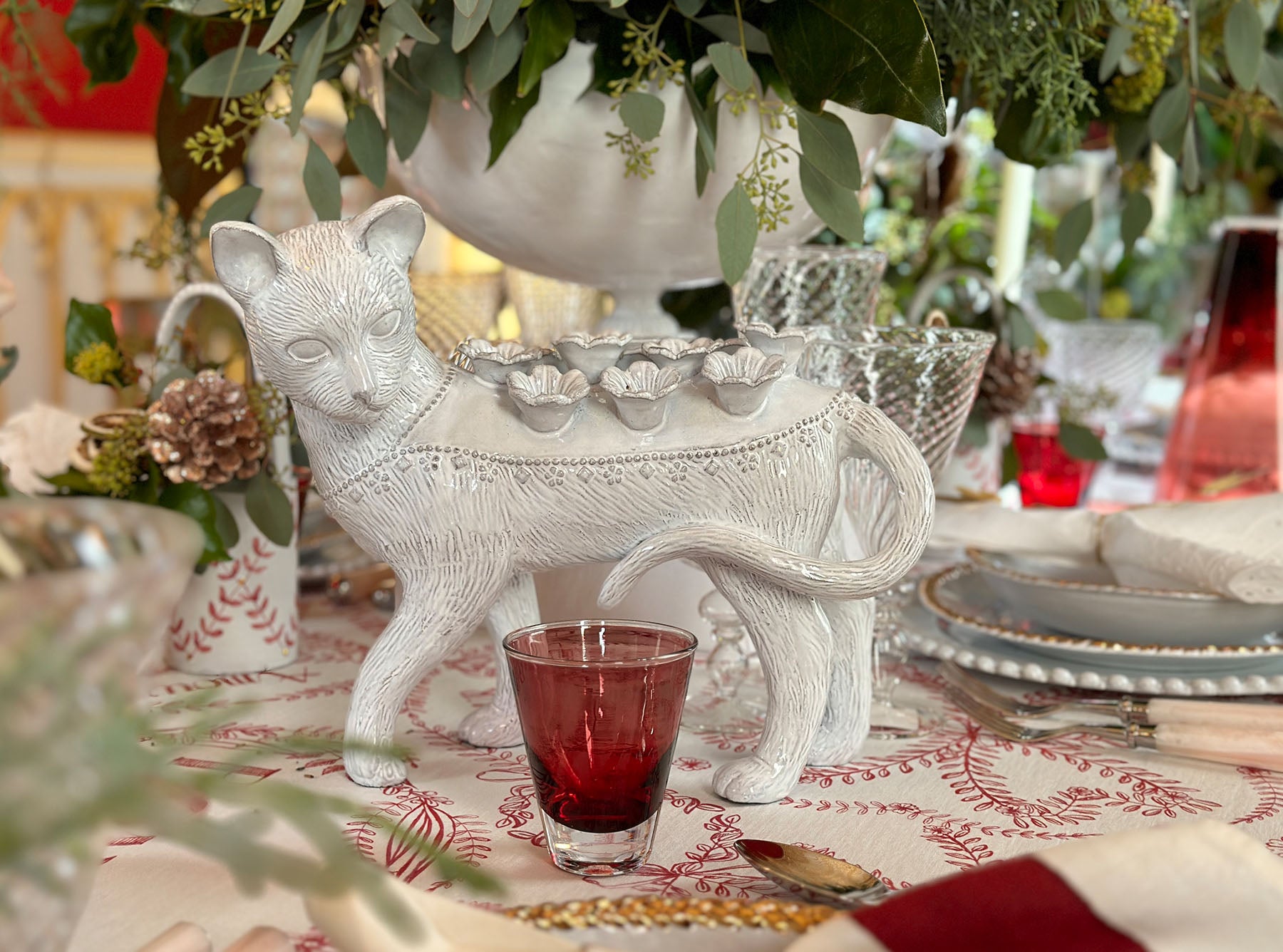 'Amour Bonheur' Linen Tablecloth