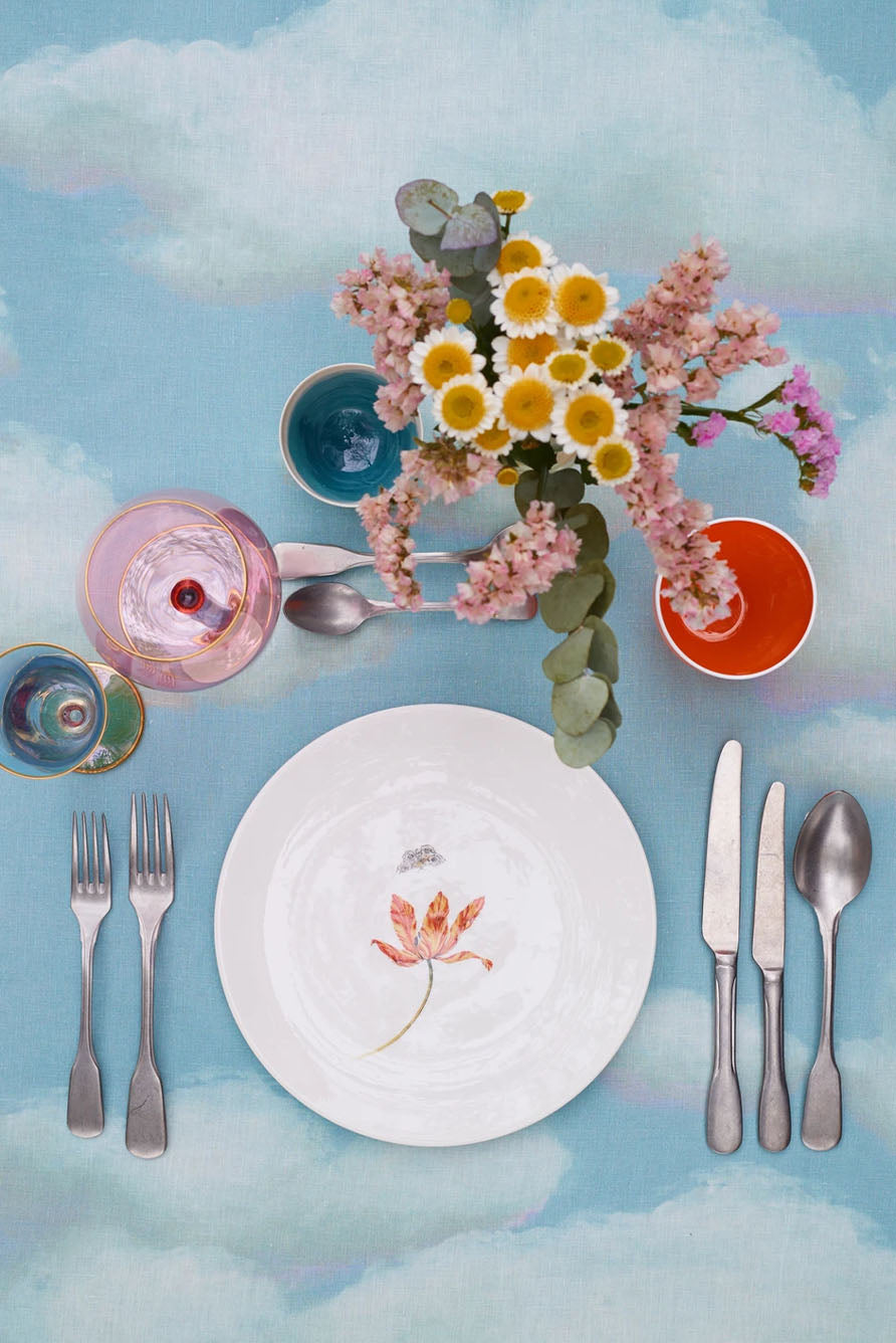 Bloom Cosmos Dinner Plate, 25cm