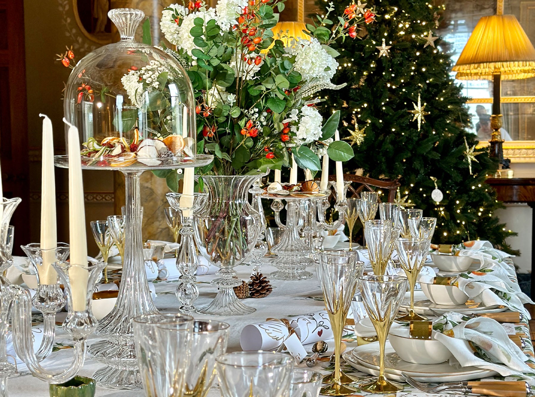 Aurora Clear Handblown Glass Cake Stand & Dome, 28cm