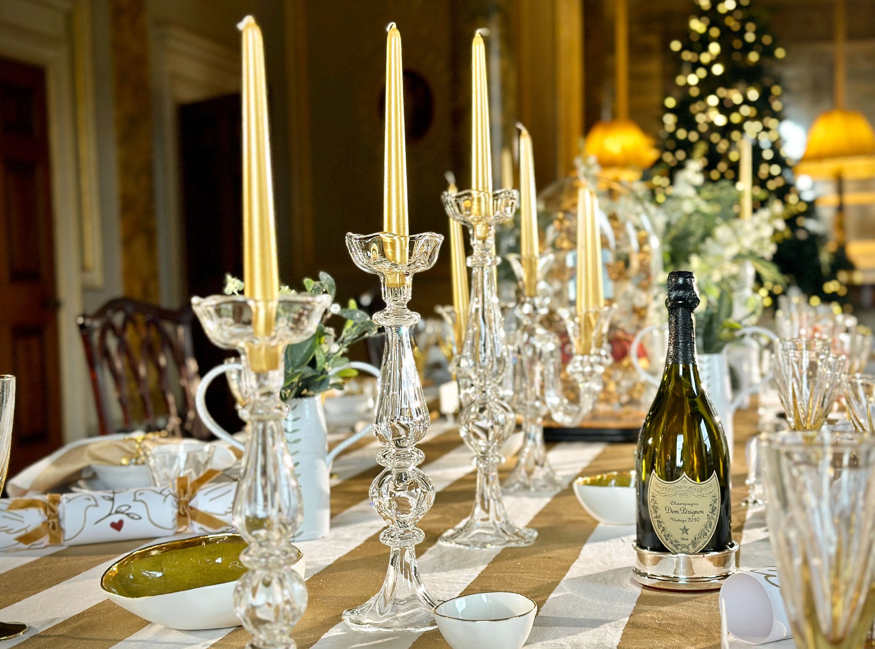 S&B Set of 2 Tapered Candles in Gold, 25cm