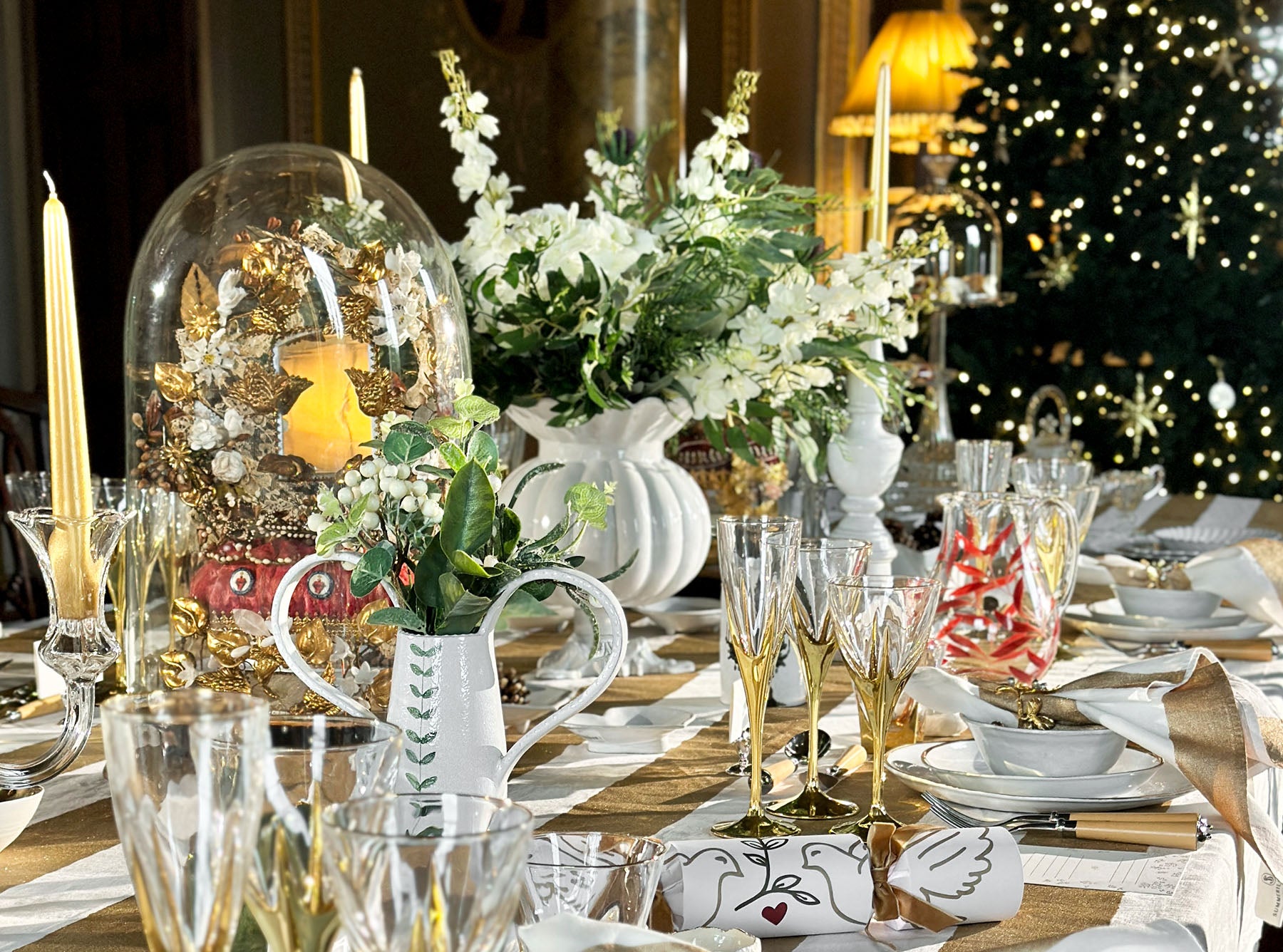 Handmade Ceramic Dinner Plate with Gold Rim, 26cm