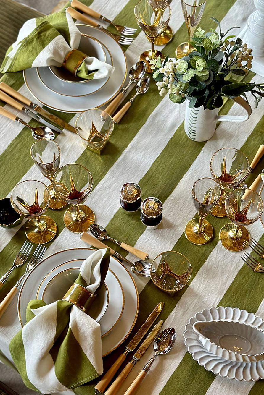 Handmade Ceramic Dinner Plate with Gold Rim, 26cm