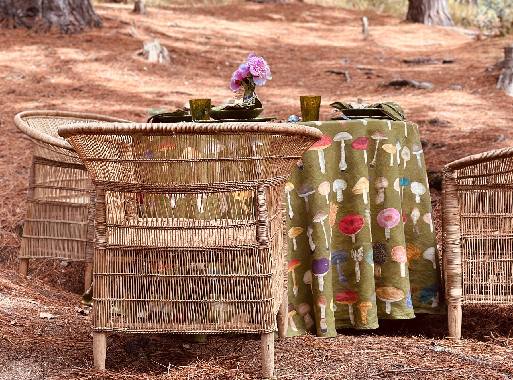 S&B x John Derian 'Green Fungi' Round Linen Tablecloth, 260cm