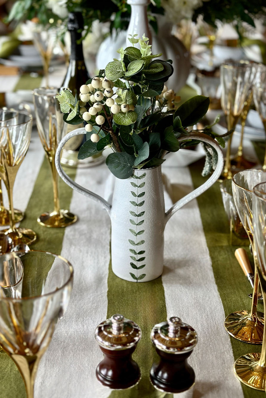 Green Laurel Bud Vase, 23cm