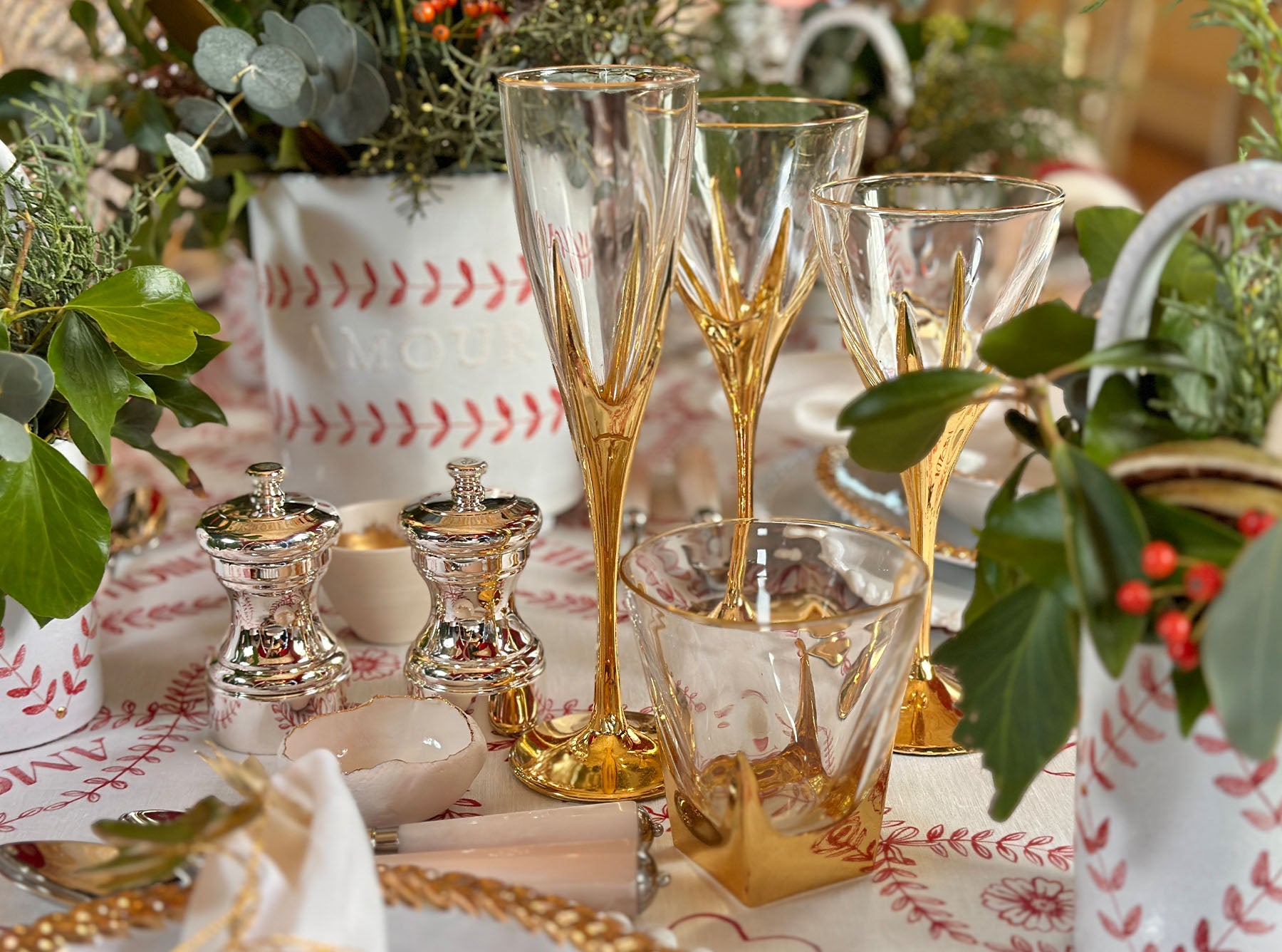 HB Jagged Small Square Incense Holder