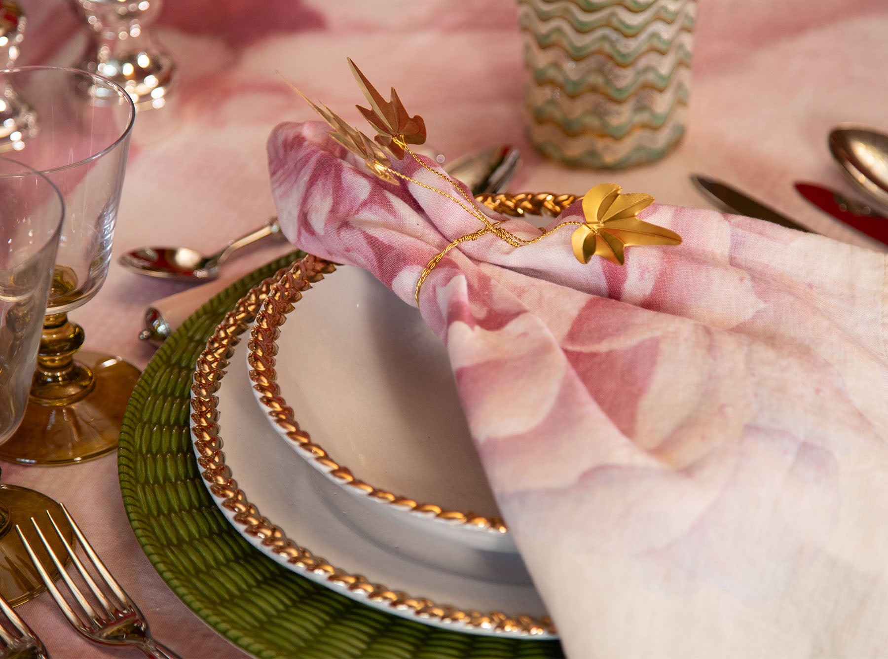 Joséphine Soup Plate with Gold Rim by Astier de Villatte, 14.5cm