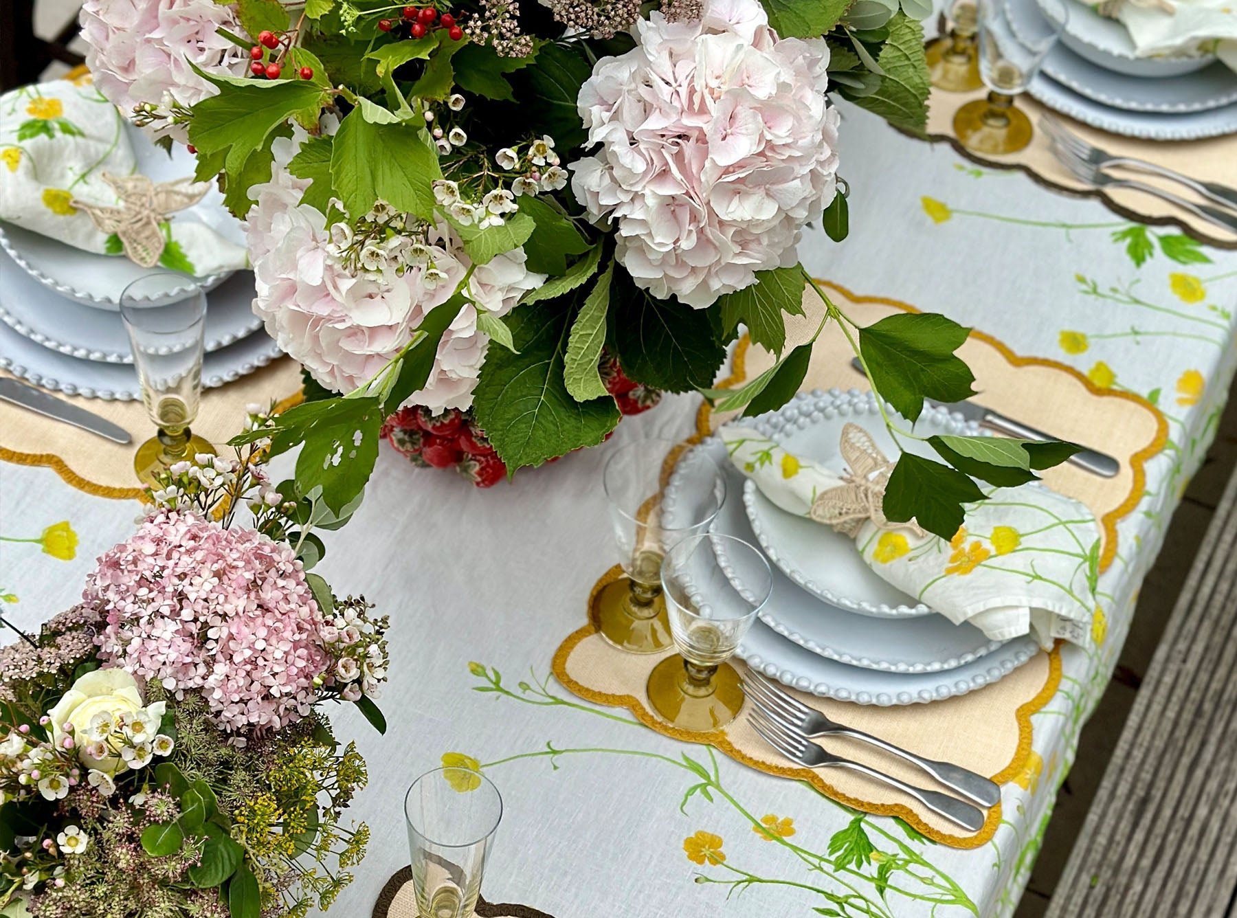 'Lola' Placemat with Scalloped Edge in Yellow, 35 x 50cm