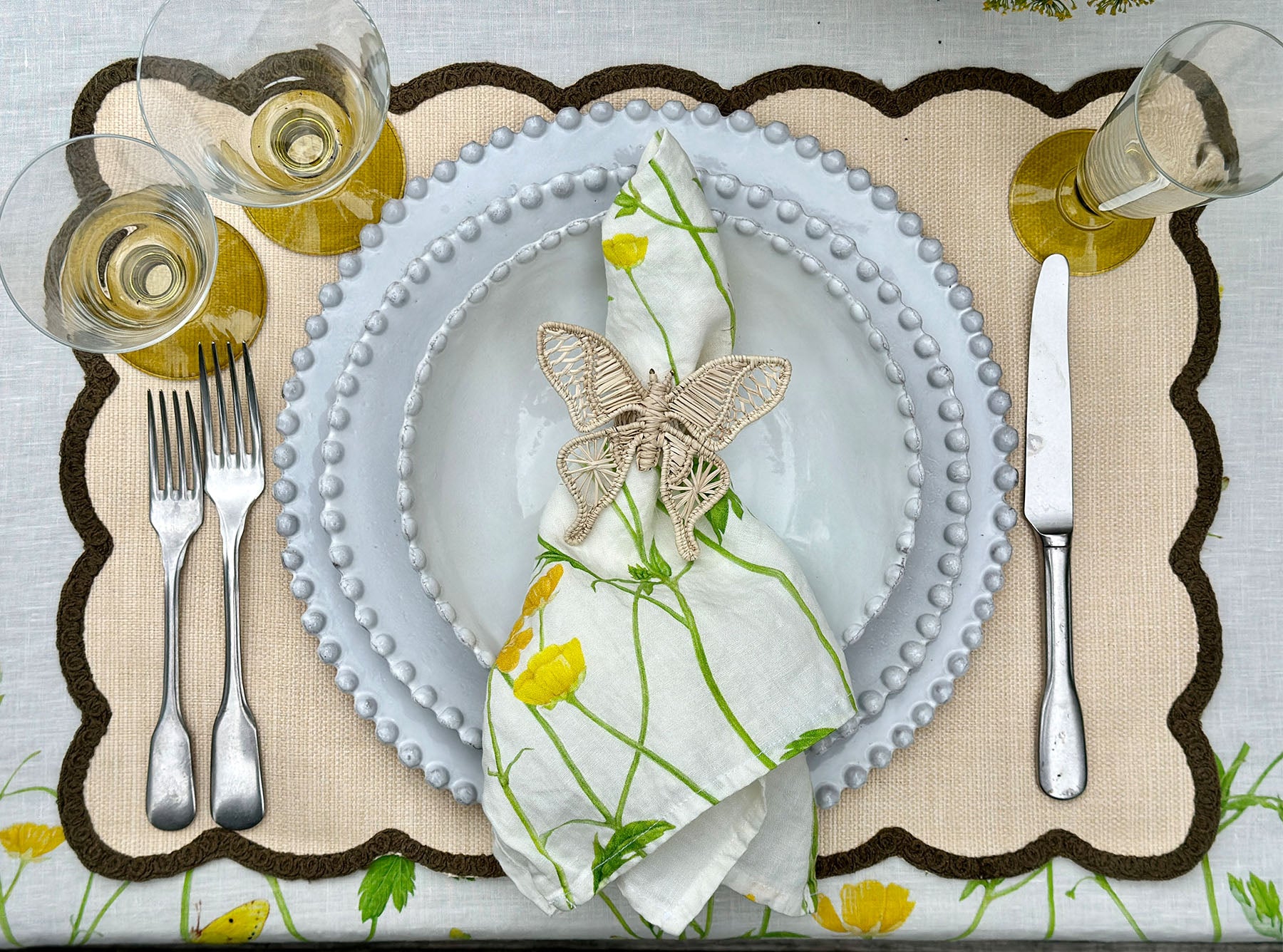 'Lola' Placemat with Scalloped Edge in Green, 35 x 50cm