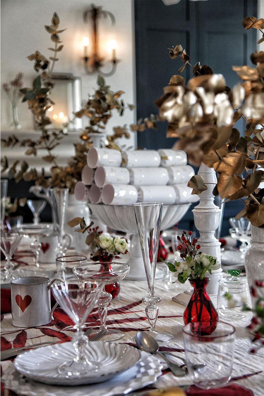 Les Palmiers Linen Tablecloth in Red
