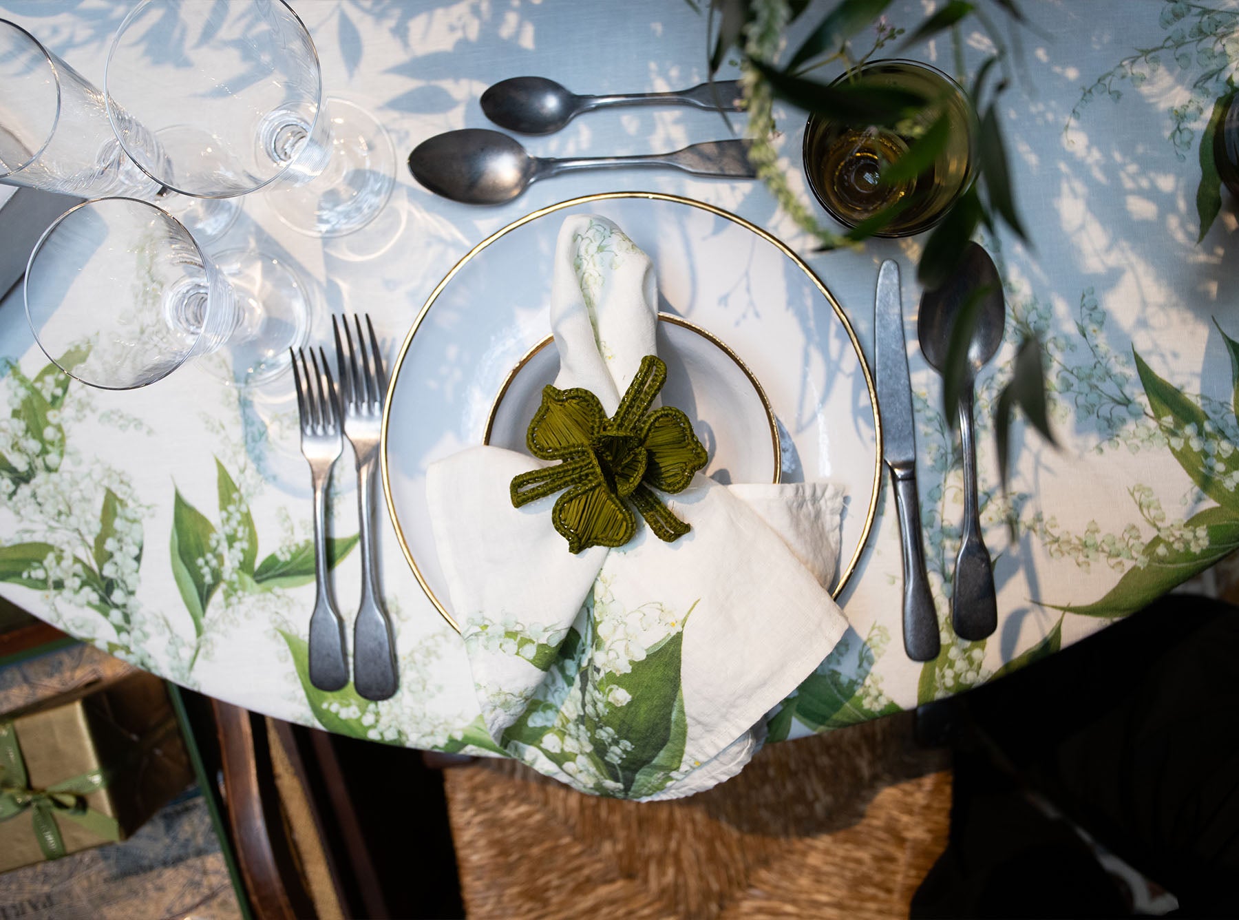 Lily of the Valley 'Muguet' Round Linen Tablecloth, 260cm
