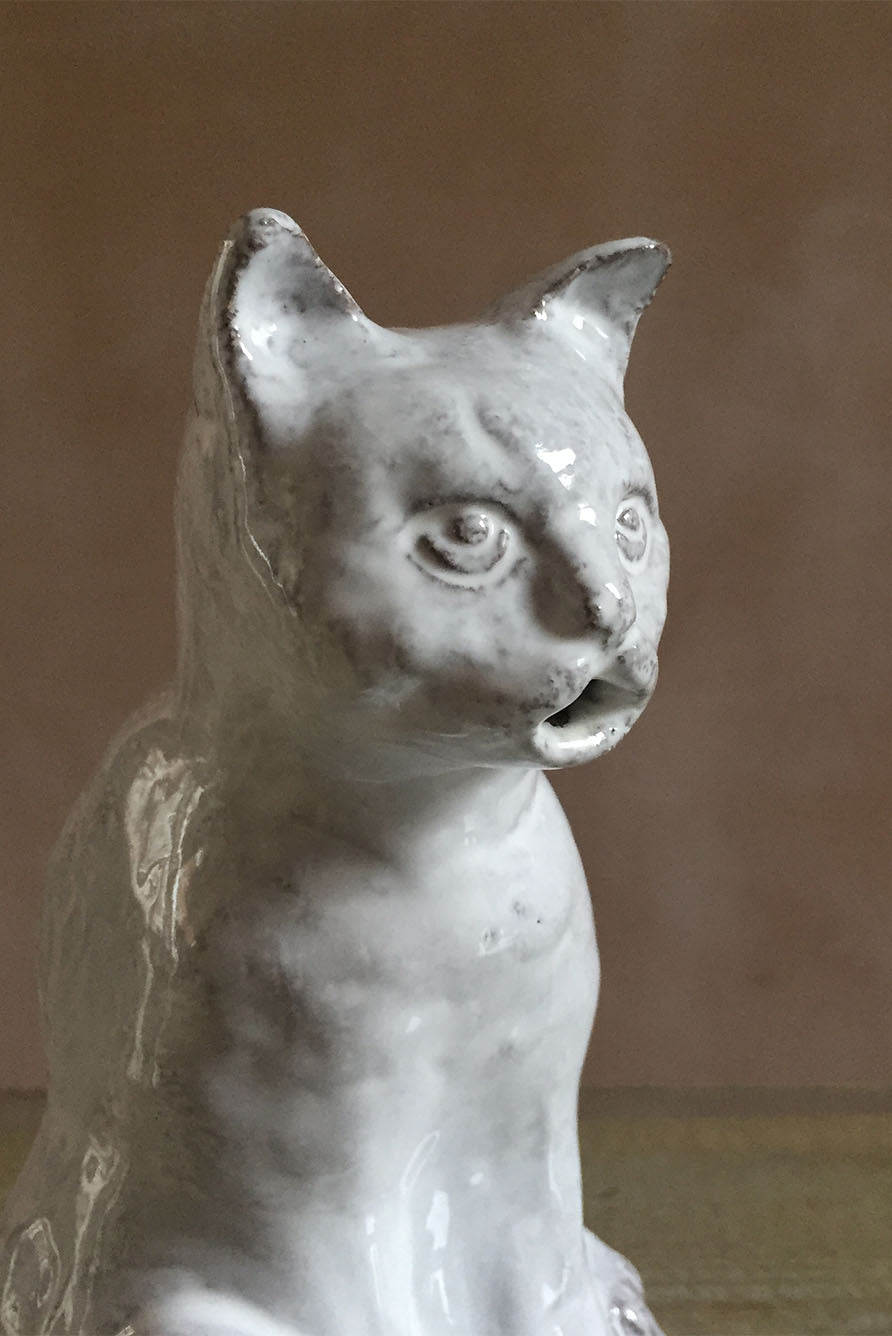 Setsuko Cat Incense Burner by Astier de Villatte, 20.5cm