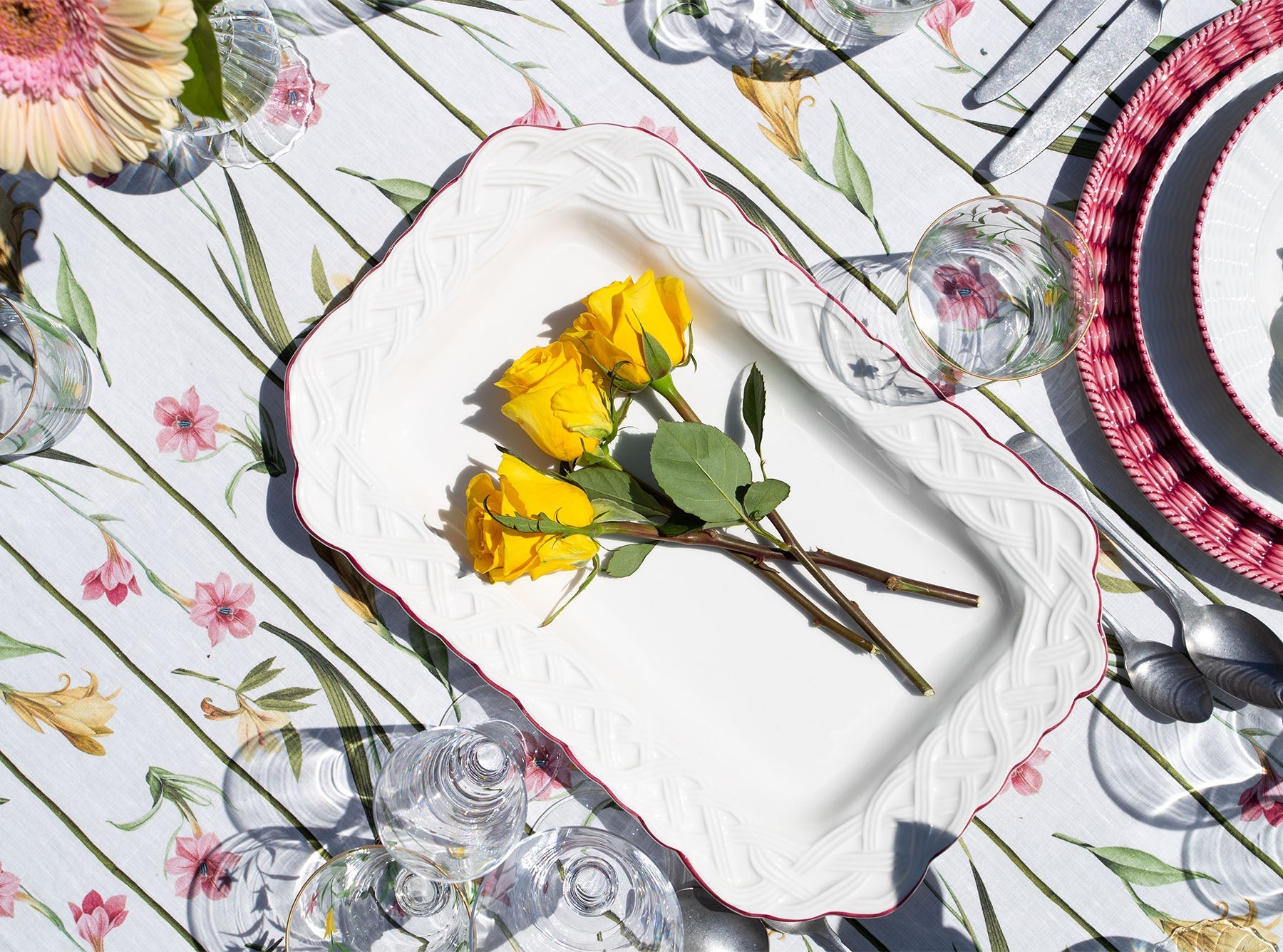 Rattan Effect Hand-Painted Bordeaux Rim Woven Rectangular Tray, 40.5 x 26 cm