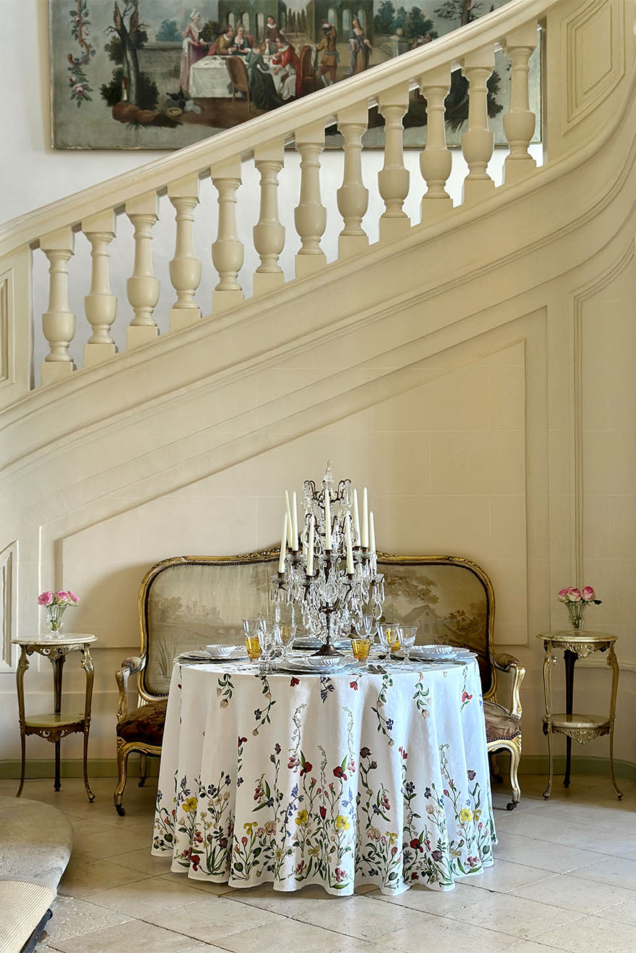 S&B x John Derian 'Botanical Wildflower' Round Linen Tablecloth, 260cm