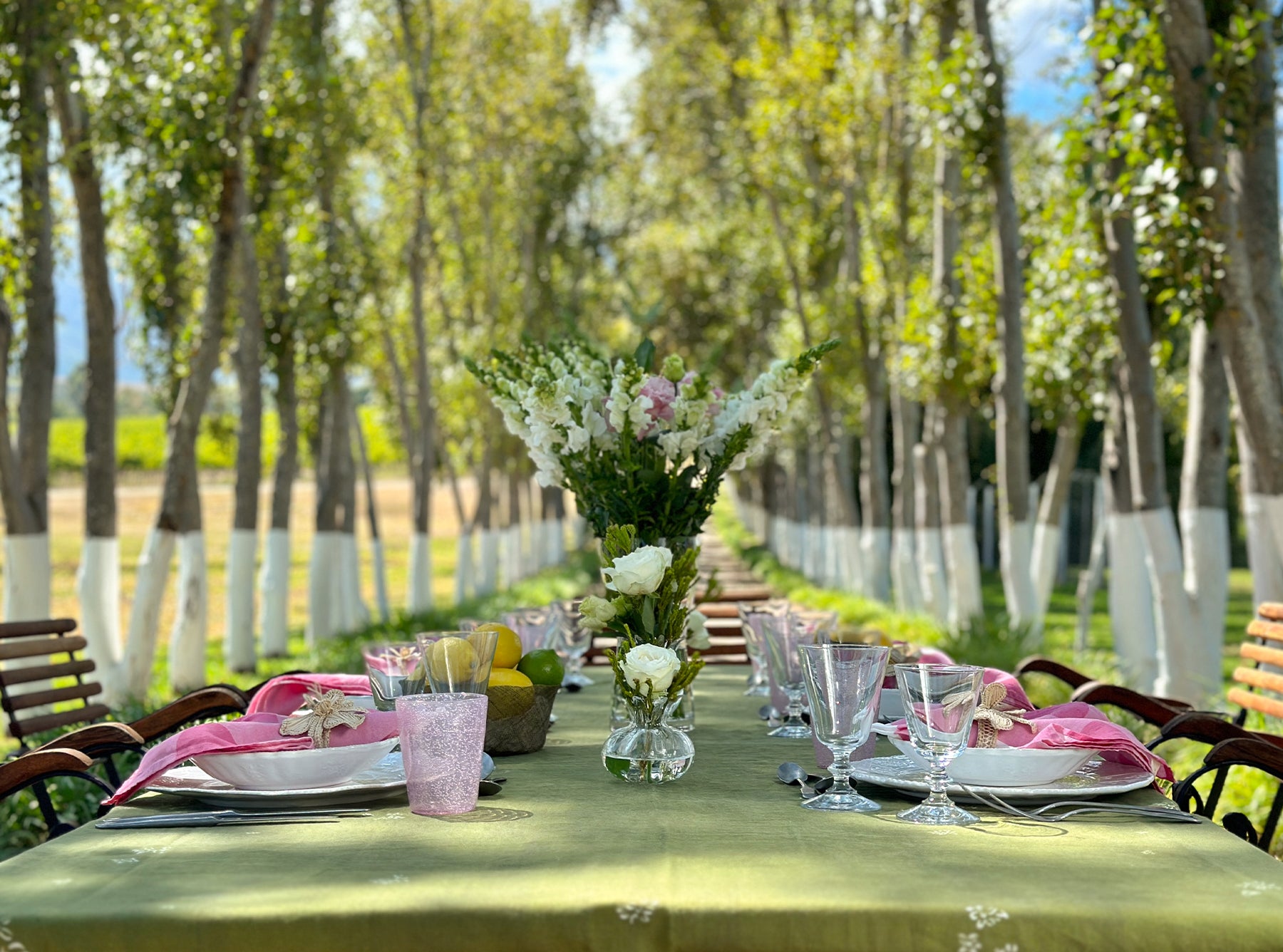 'S&Bee Falling Flower' Linen Tablecloth in Avocado Green