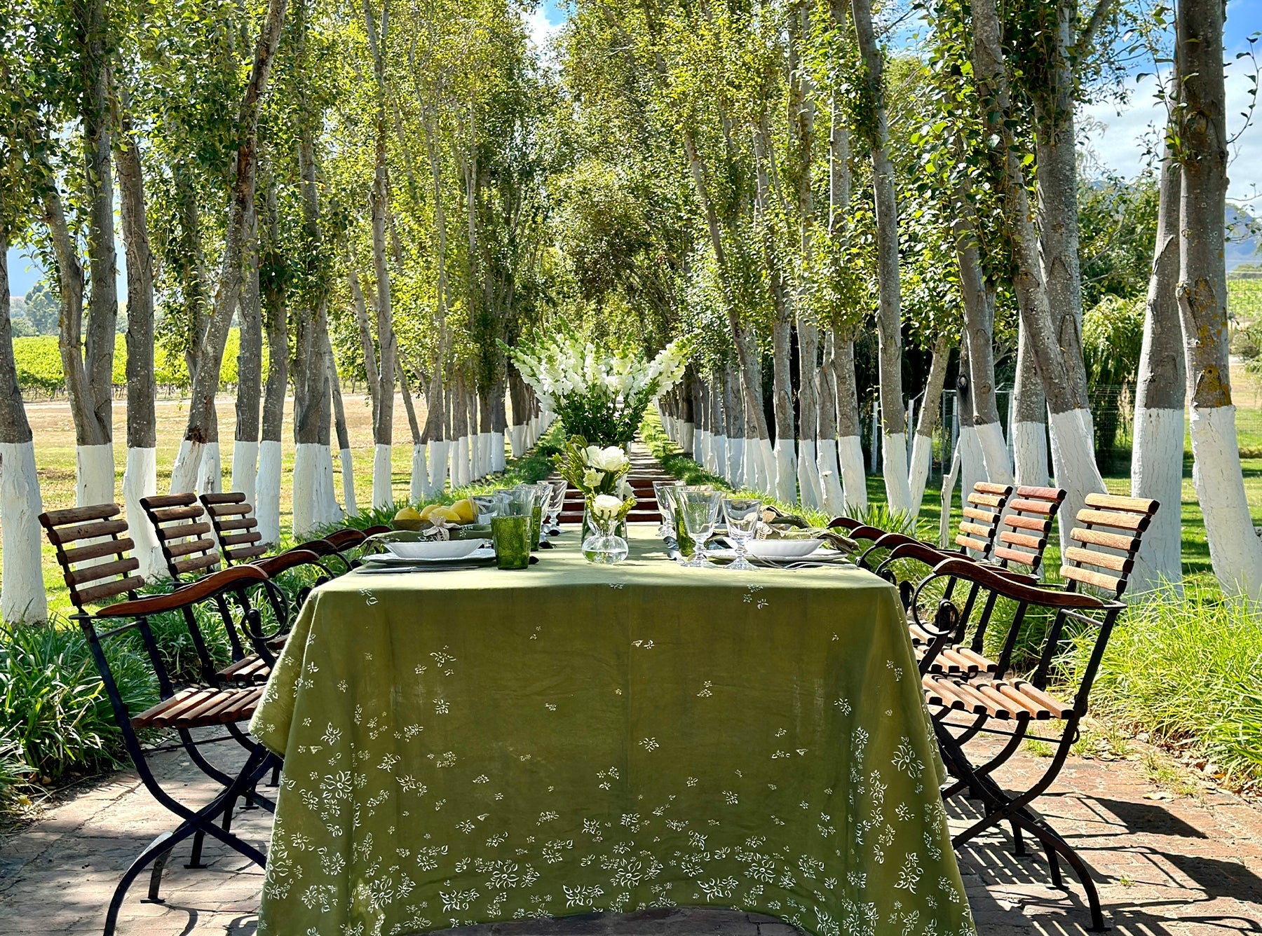 'S&Bee Falling Flower' Linen Tablecloth in Avocado Green