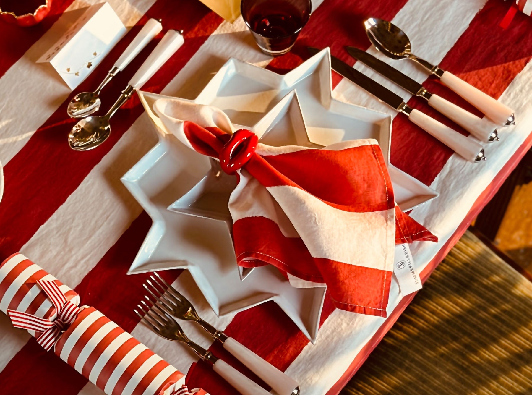 Hotlips Napkin Ring in Red, 4cm