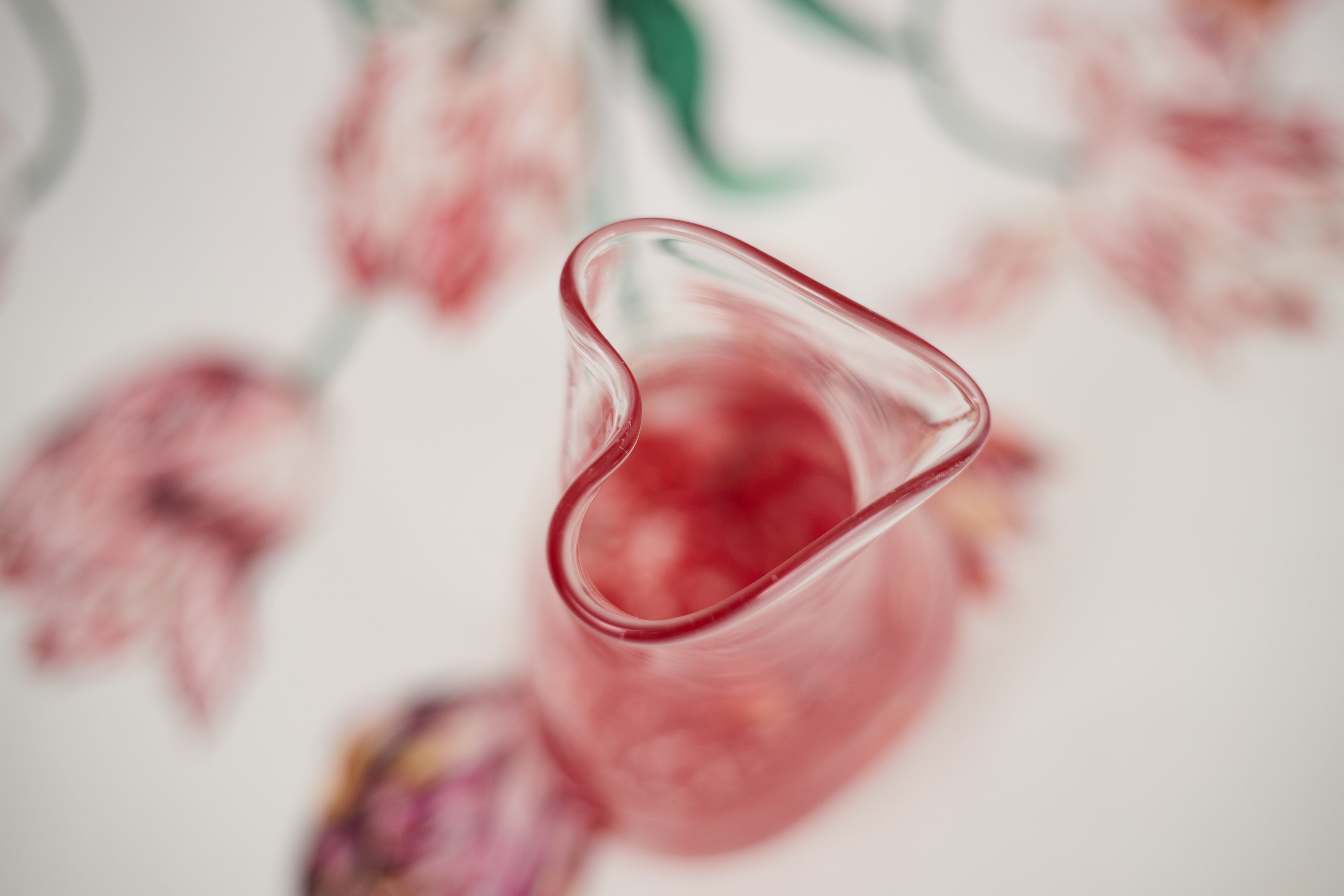 Glass Heart Vase in Red, 15cm