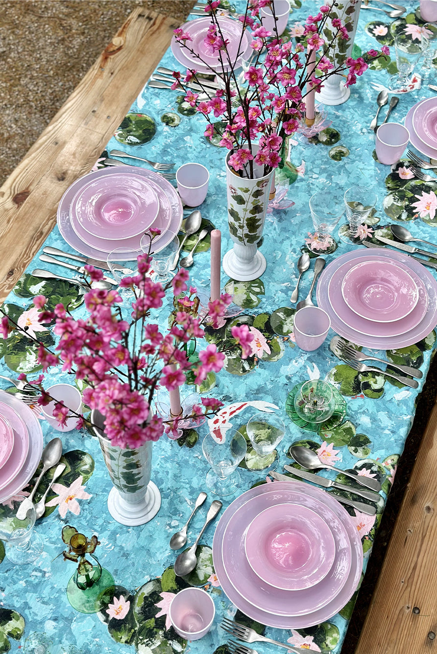 Handblown Glass Dinner Plate in Rose Pink, 24.5cm