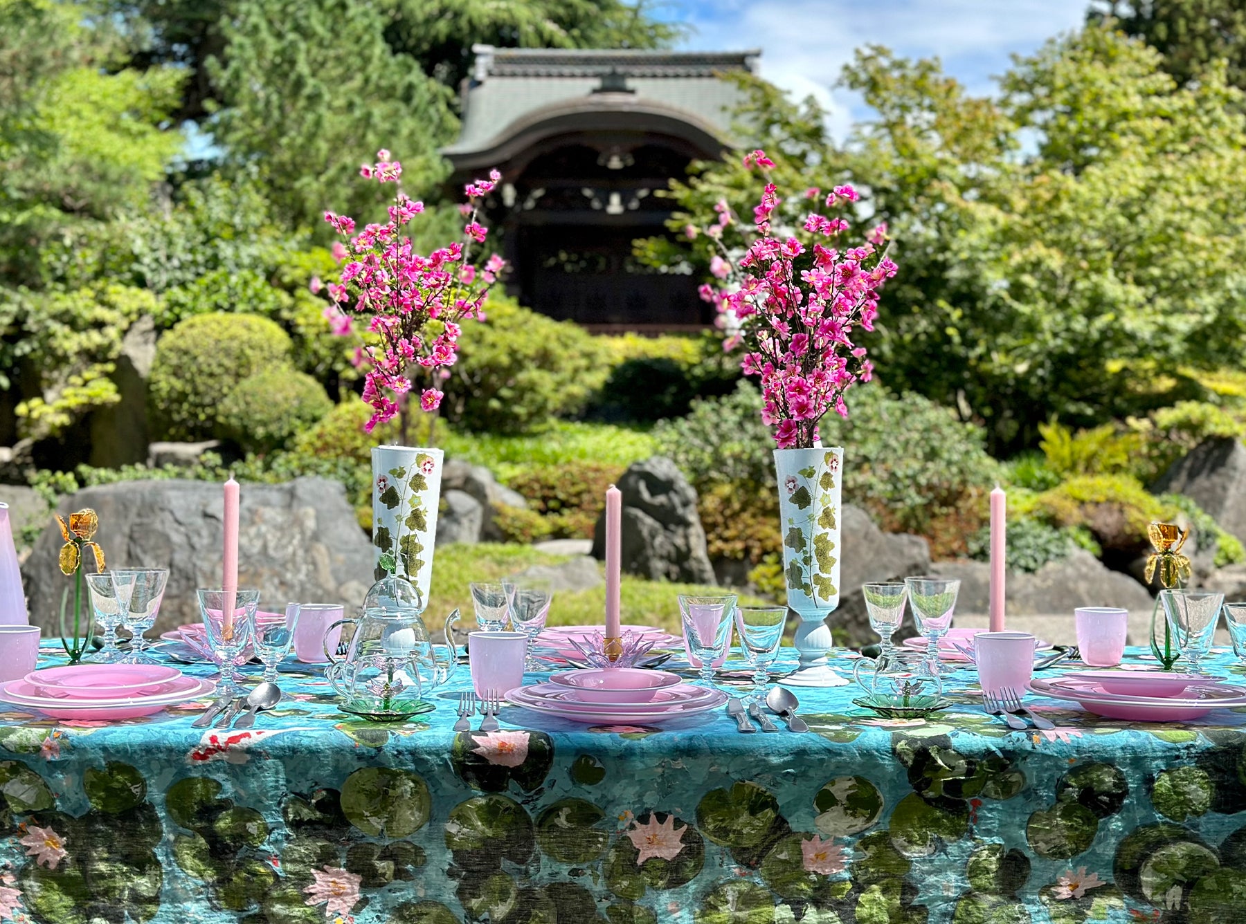 'Waterlily' Linen Tablecloth