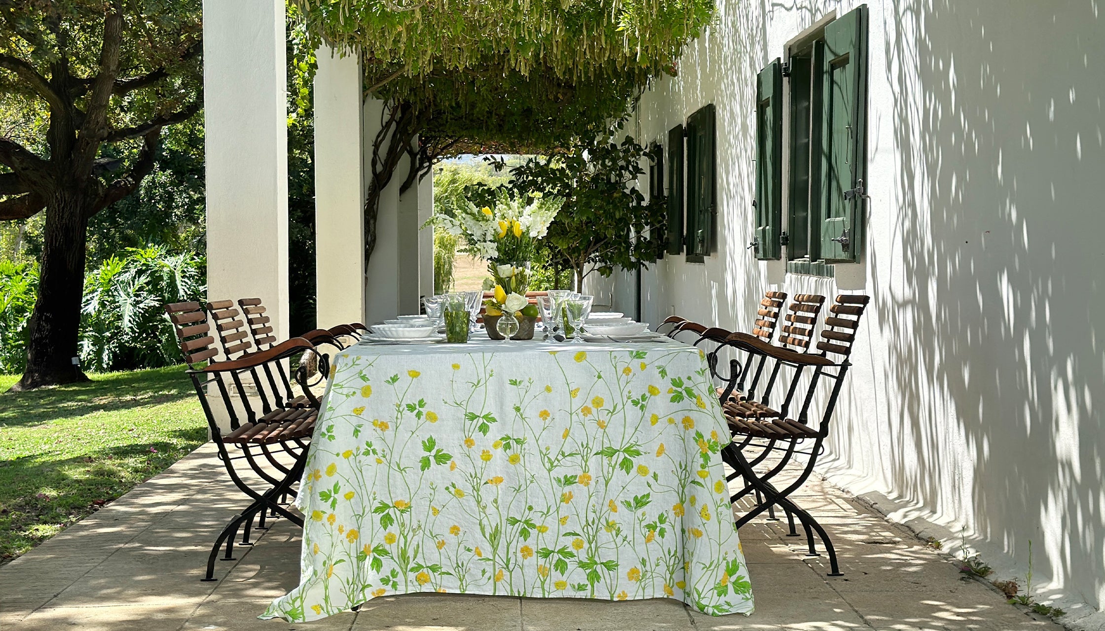 buttercup linen tablescape