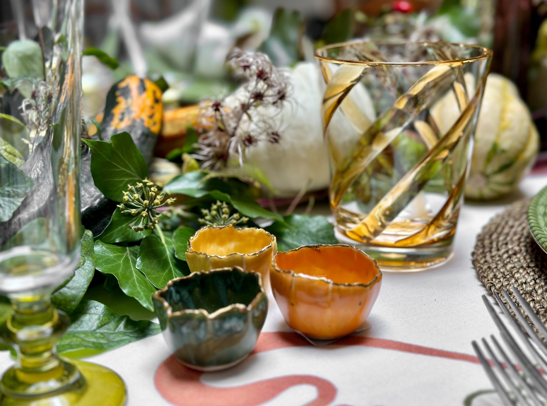 'Capucines' Linen Tablecloth in Peach Pink & Avocado Green
