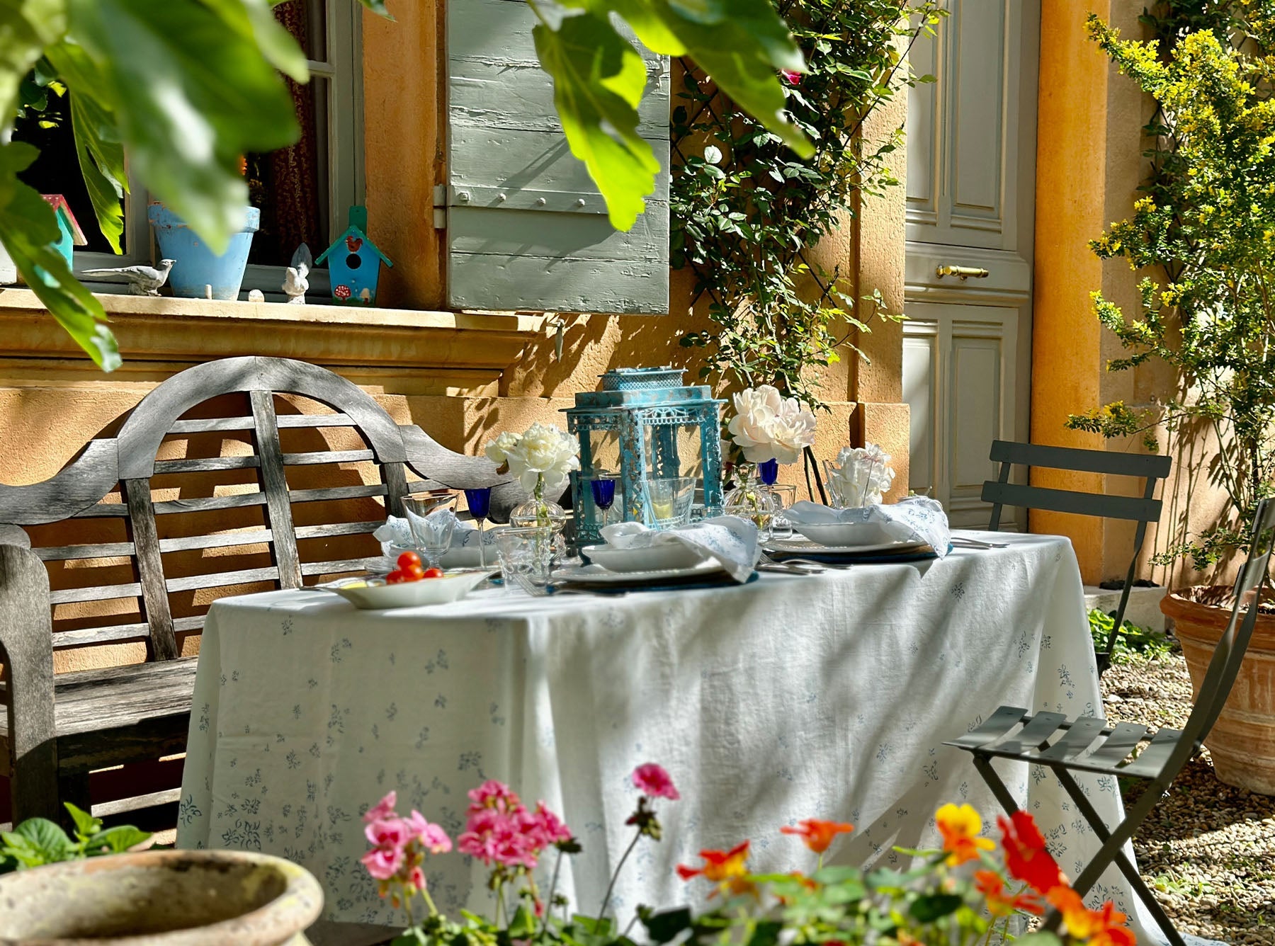 Bernadette's Falling Flower Square Linen Tablecloth in Light Blue, 200cm x 200cm