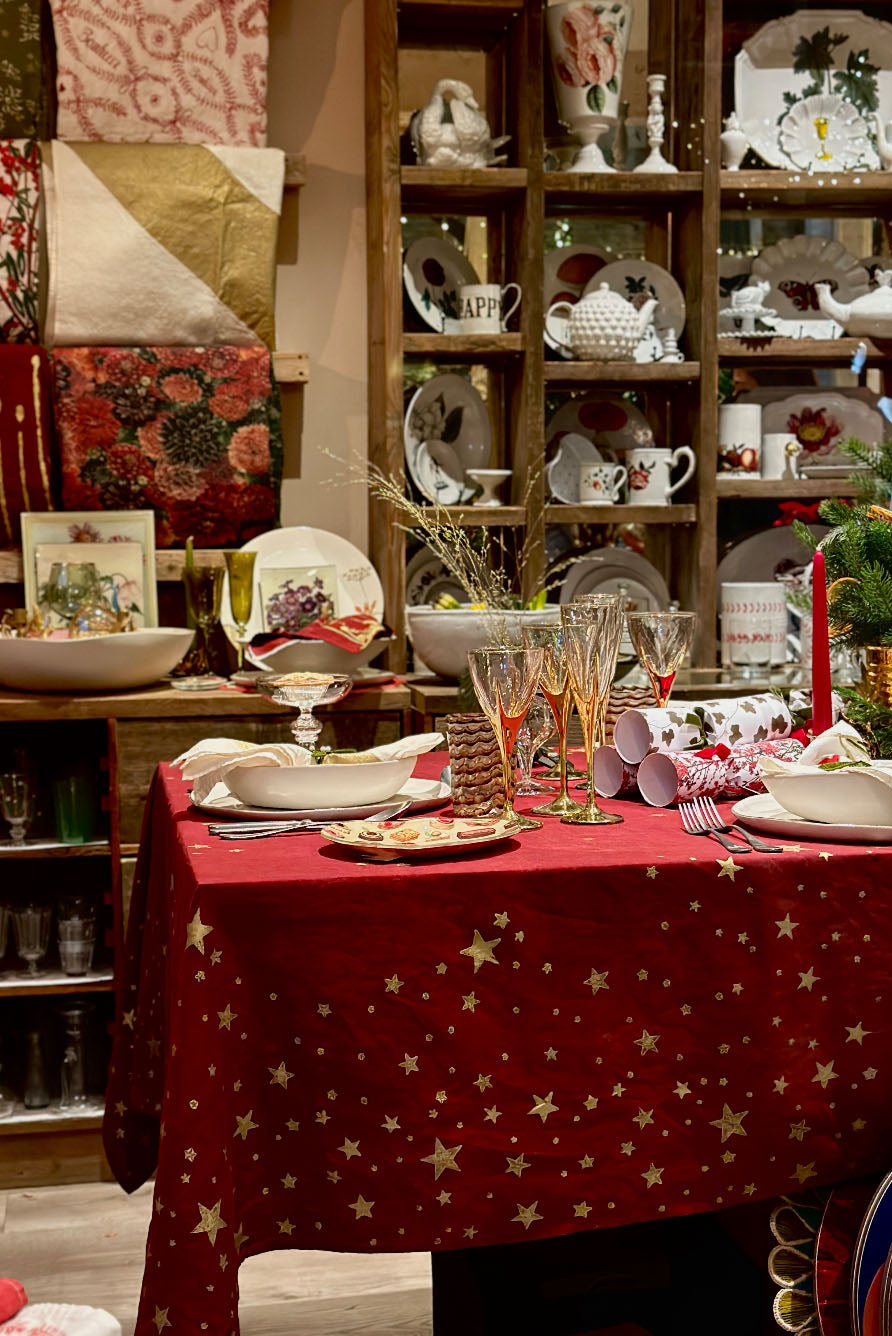 Falling Stars Linen Napkin in Claret Red, 50x50cm