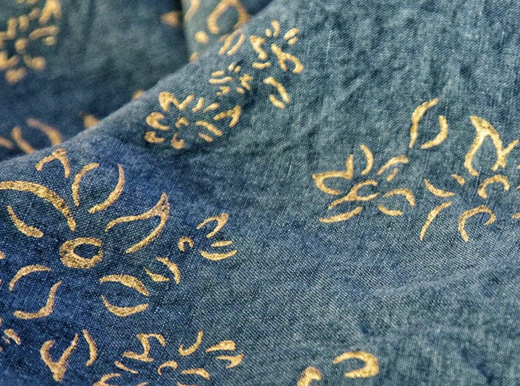 Bernadette's Hand Stamped Falling Flower On Full Field Linen Tablecloth in Deep Blue & Gold