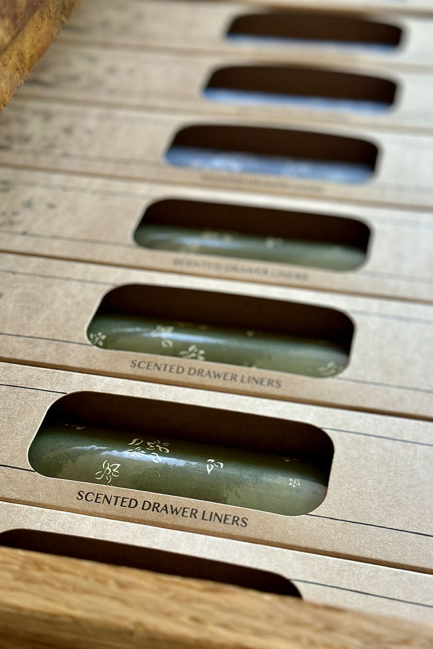 S&B Sandalwood Scented Drawer Liners in Green, 5 Sheets, 50x35cm
