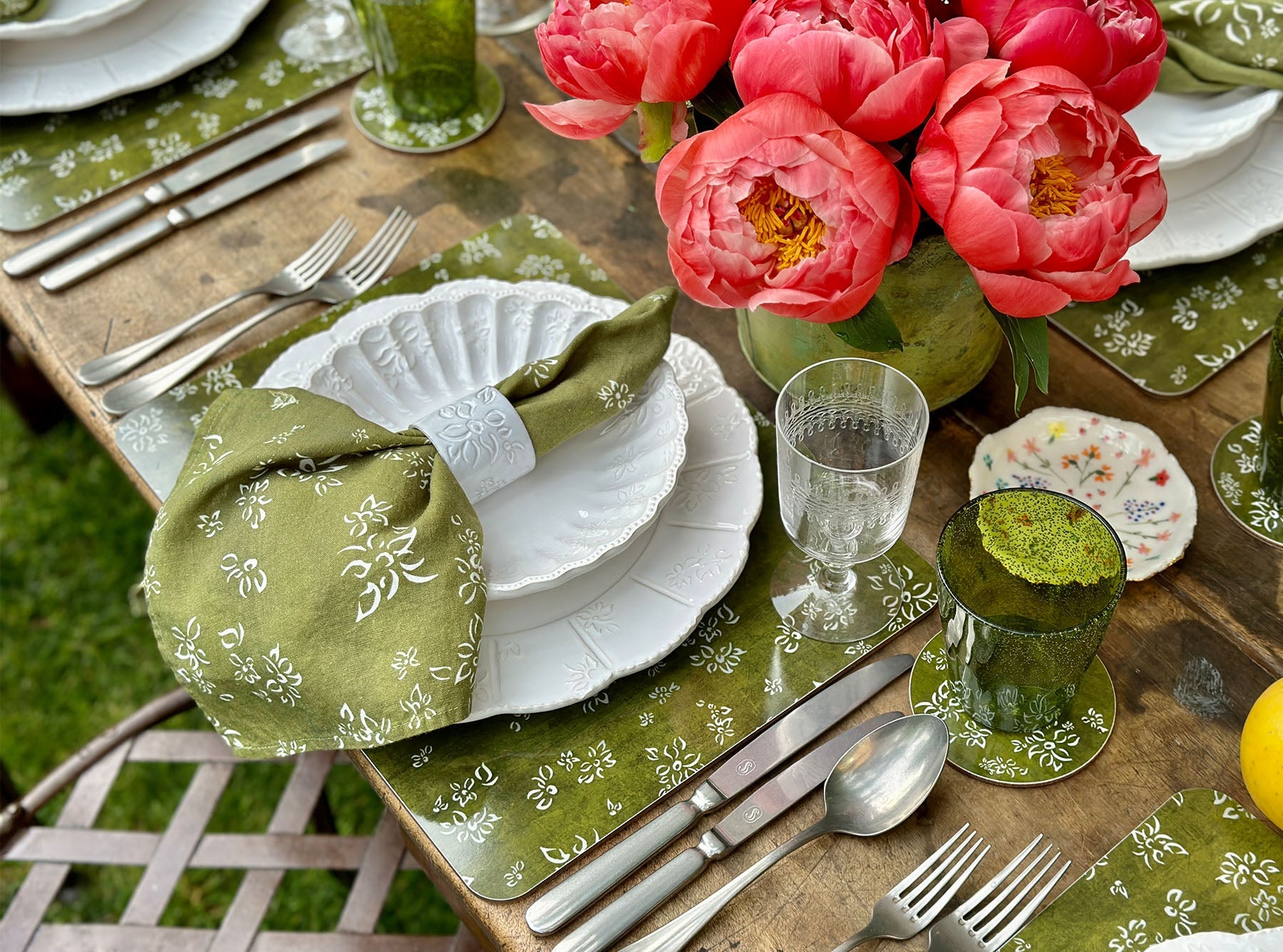 Falling Flower Cork-Backed Placemat in Avocado Green, 29 x 38cm