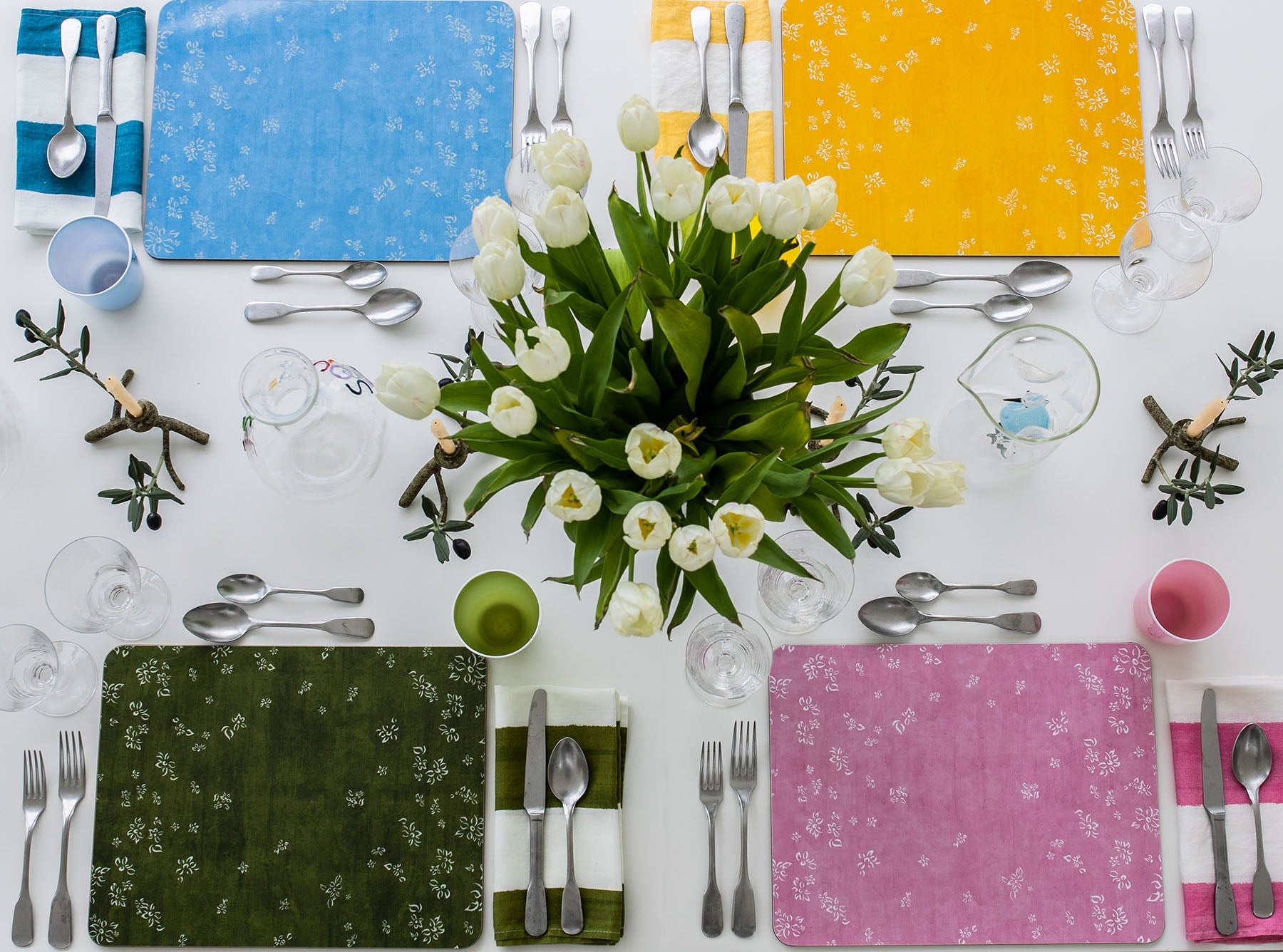 Falling Flower Cork-Backed Placemat in Avocado Green, 29 x 38cm