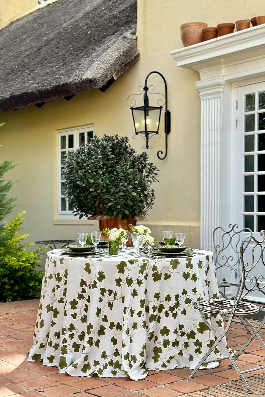 'Ivy' Round Linen Tablecloth, 260cm