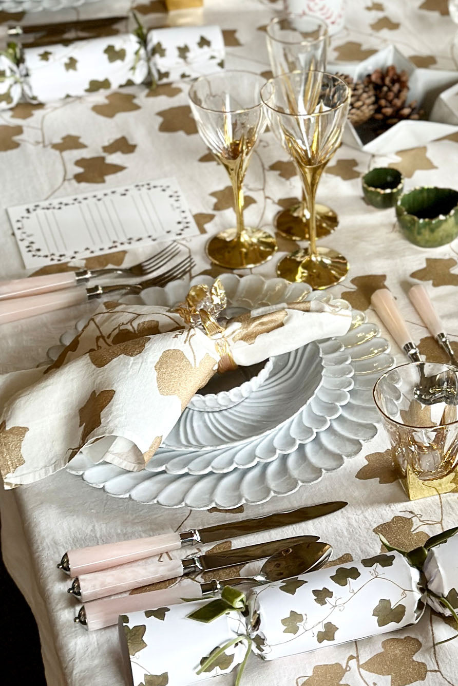 'Ivy' Table Menu in Gold, Set of 12