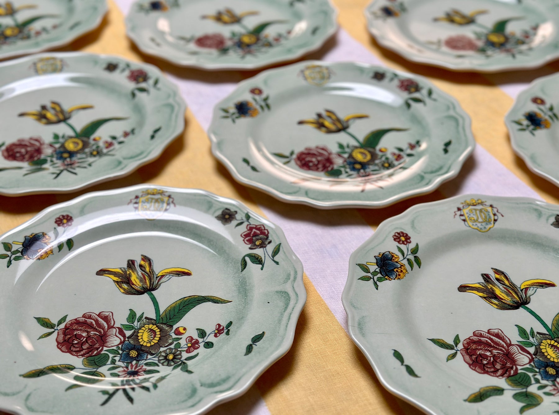 John Derian 'Faience Fleurs Isolees' Melamine Dinner Plate, 27cm