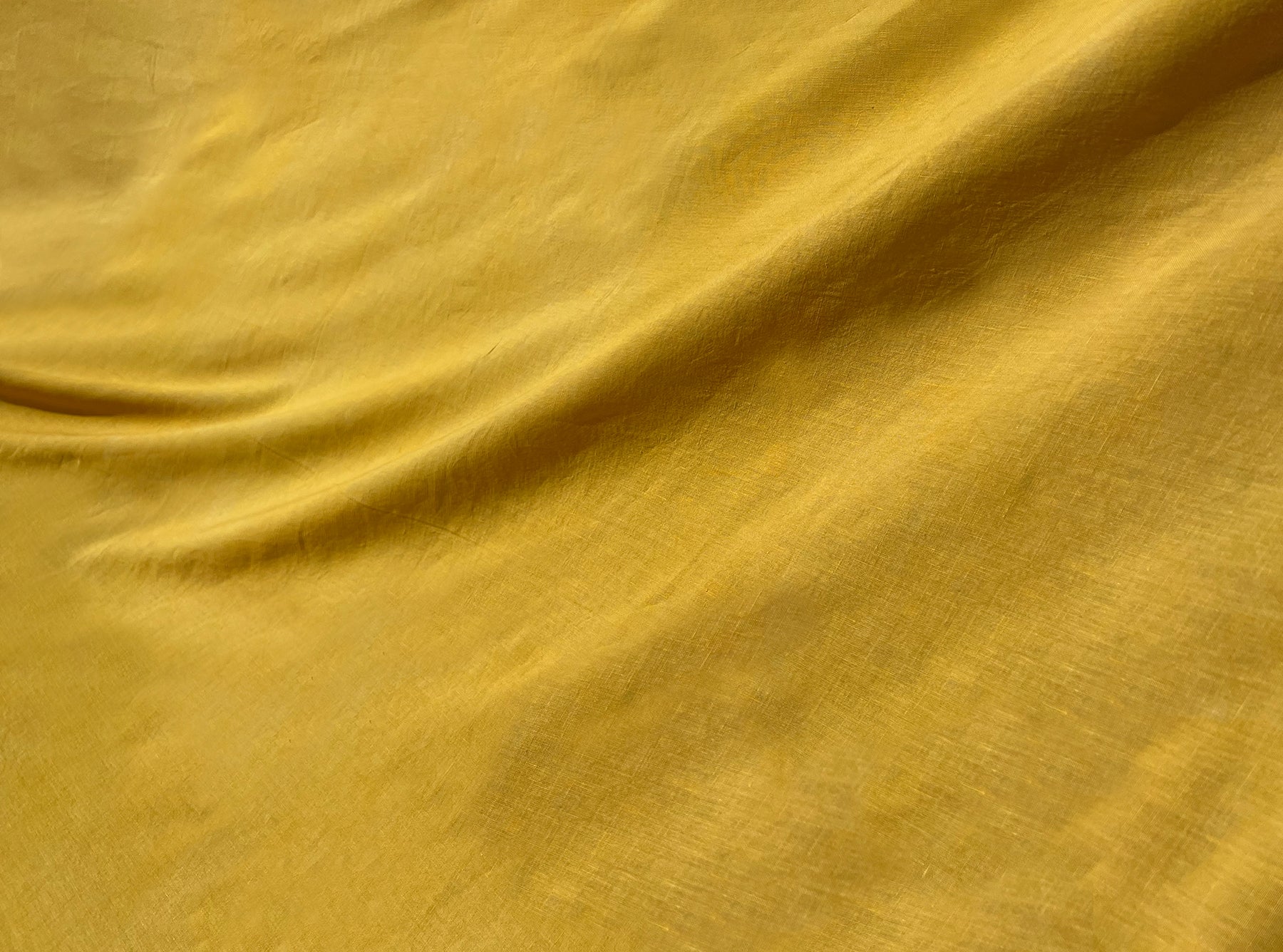 'Full Field' Linen Tablecloth in Lemon Yellow