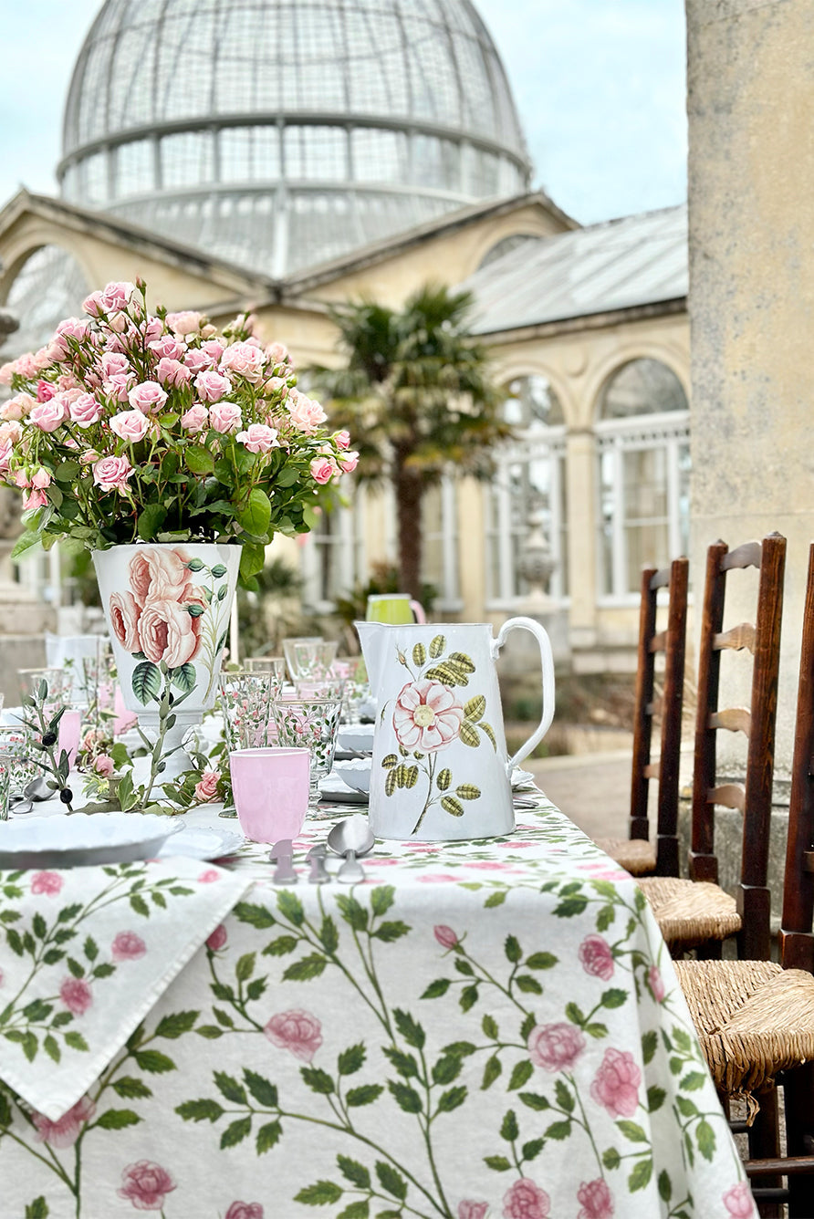 'Le Jardin des Roses' Linen Tablecloth in Pink & Green