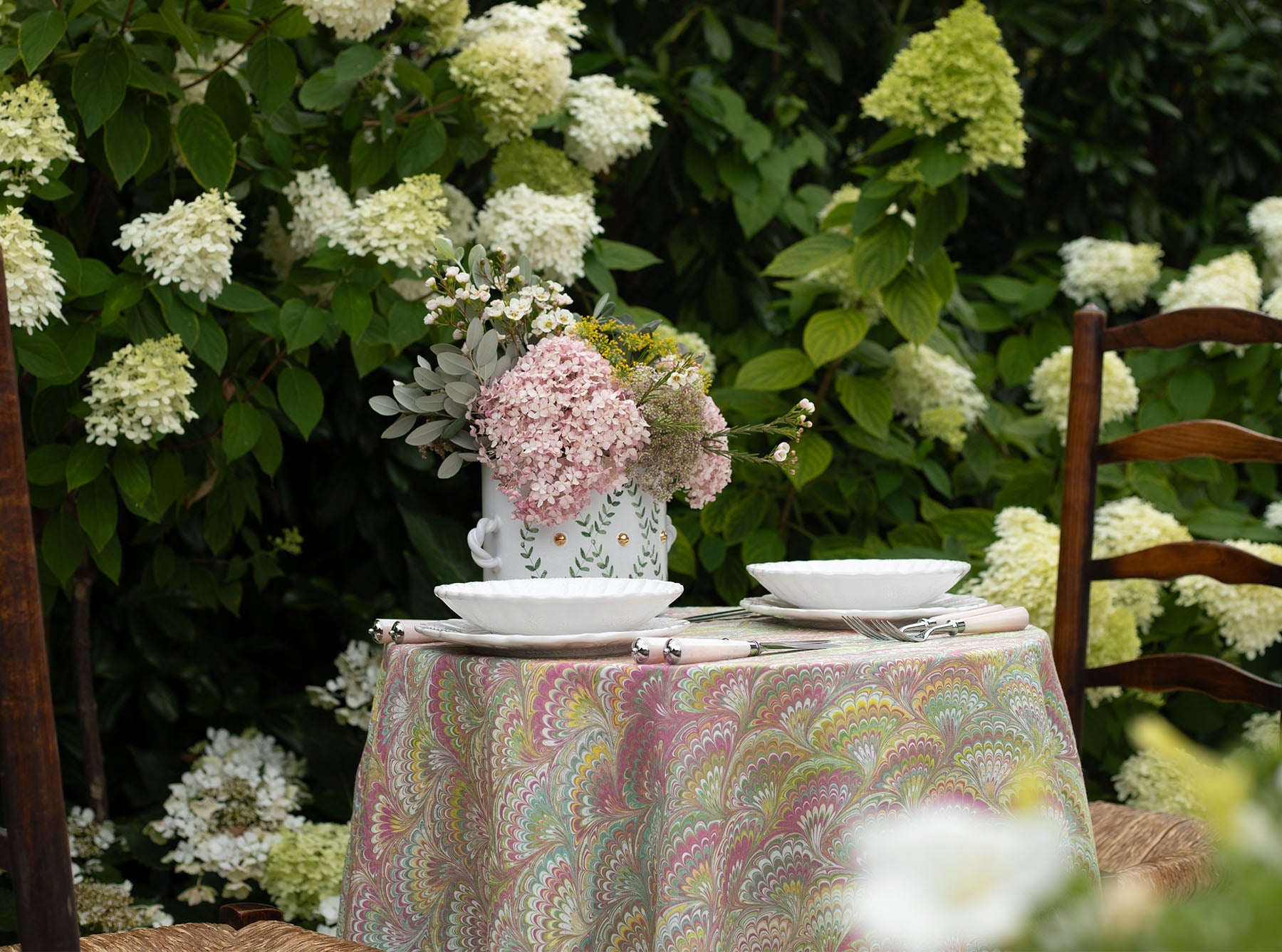 S&B 'Marble Fan' Round Occasional Linen Tablecloth, 165cm