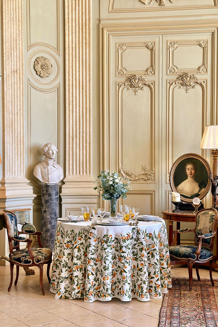 L'Orangerie Round Linen Tablecloth, 260cm