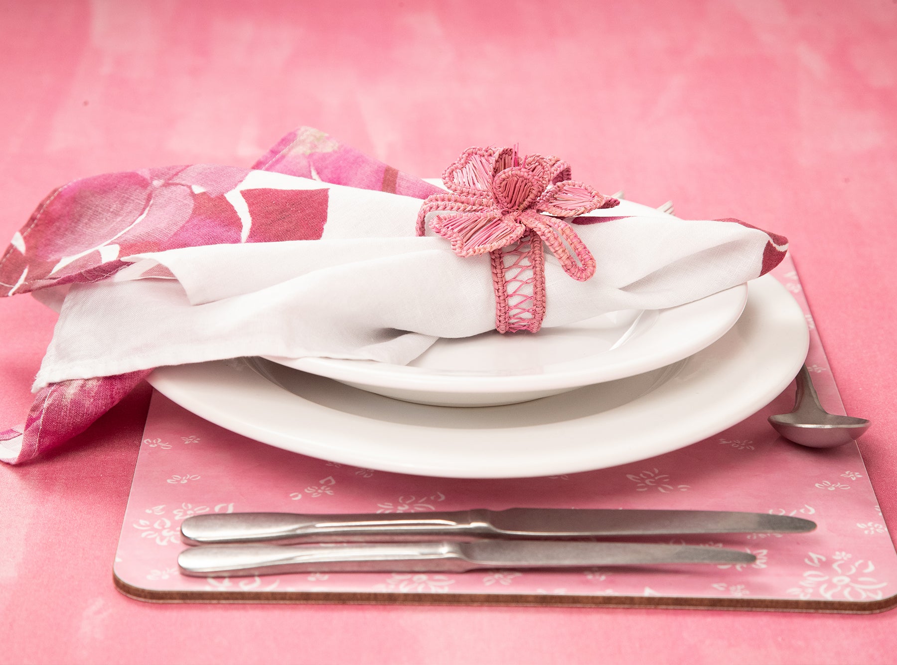 Handwoven Orchid Napkin Ring in Pink