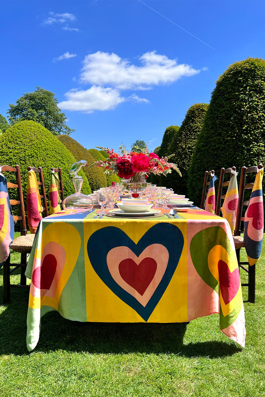 'Queen of Hearts' Linen Tablecloth