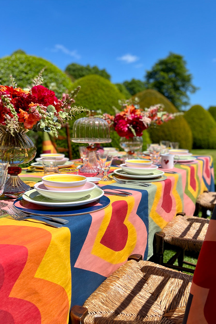 'Queen of Hearts' Linen Tablecloth