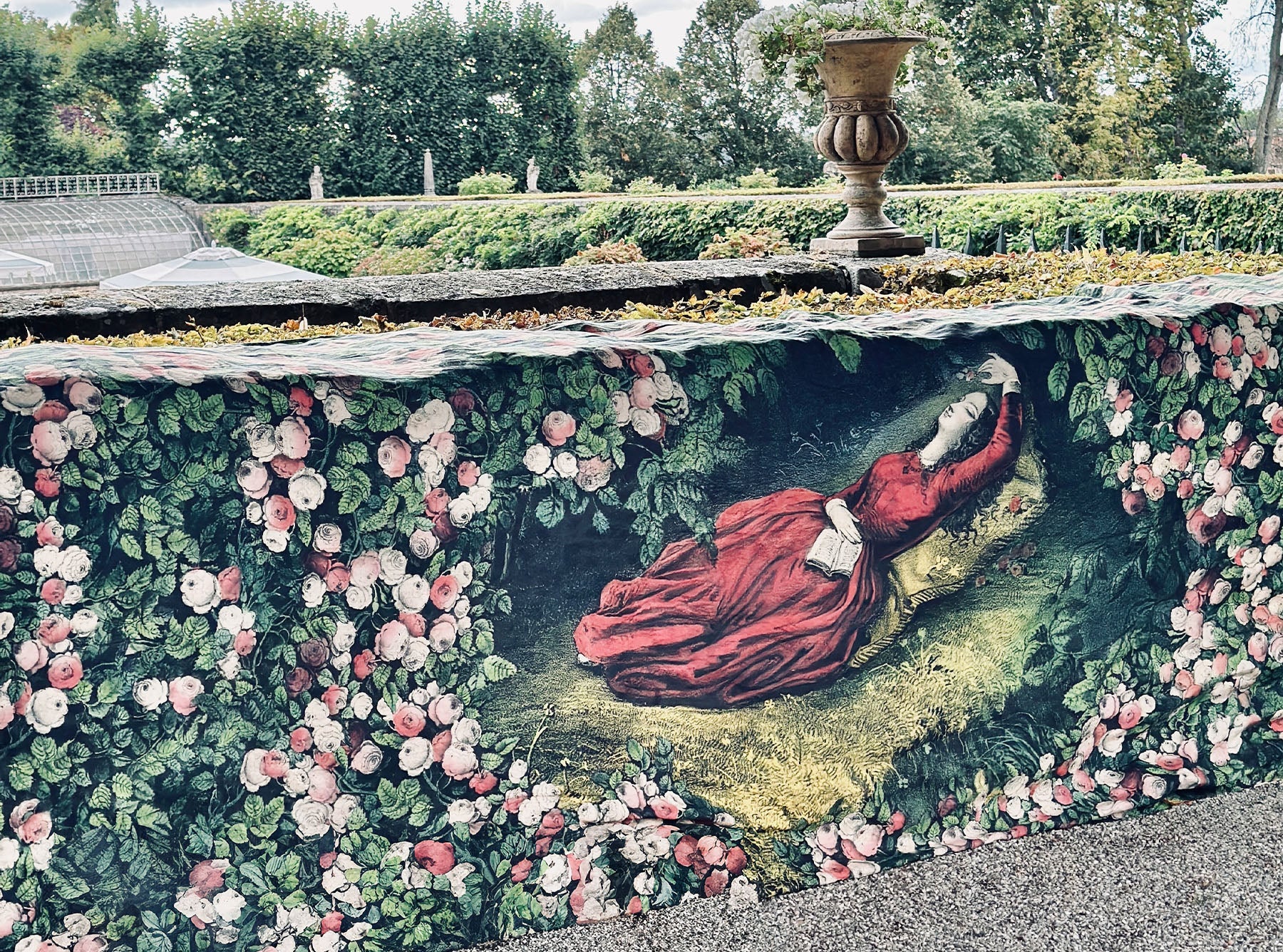 S&B x John Derian 'Sleeping Beauty' Linen Tablecloth