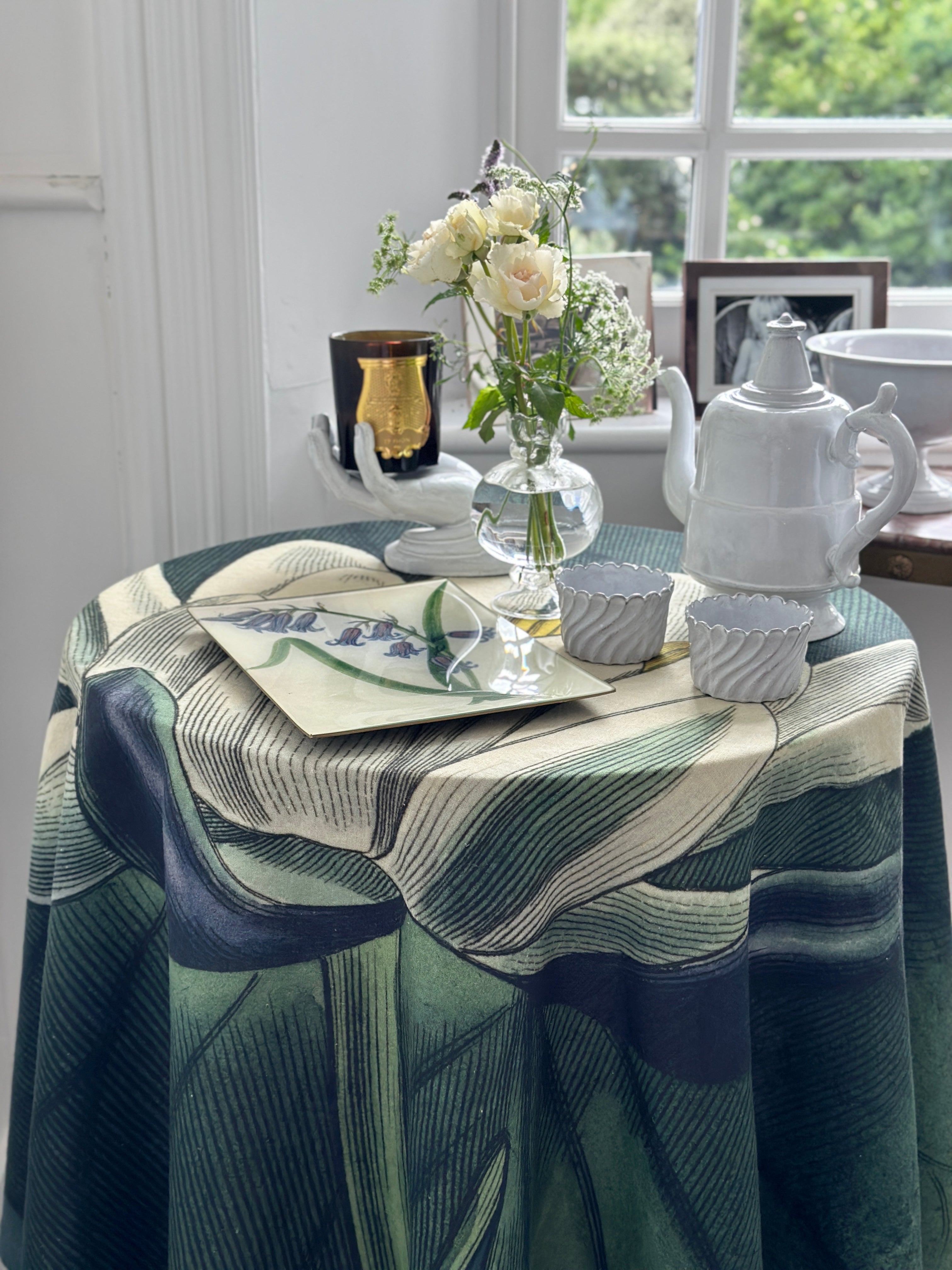 S&B x John Derian 'Water Lily' Round Occasional Linen Tablecloth, 165cm