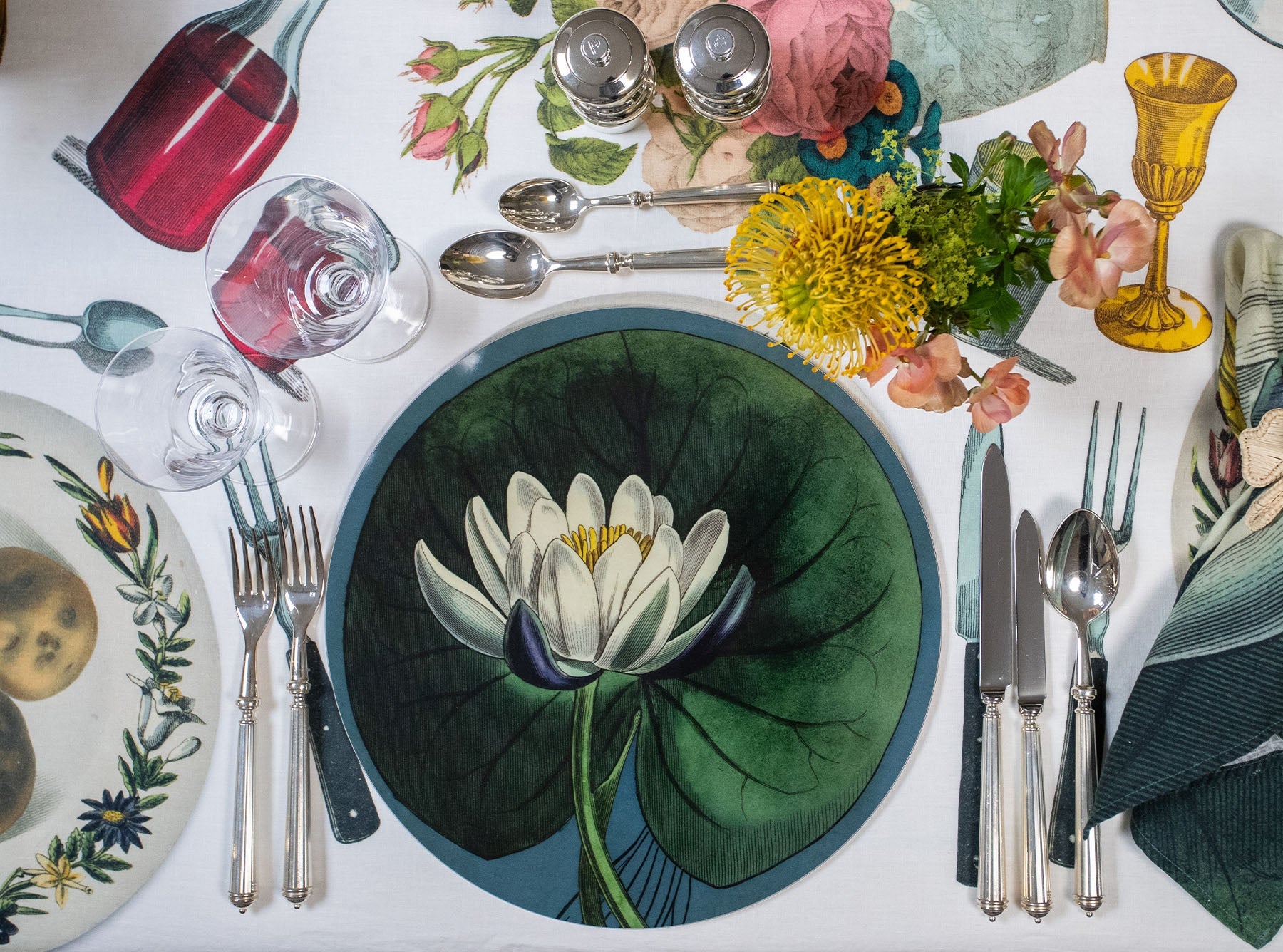 S&B x John Derian 'Water Lily' Round Cork-Backed Placemat, 34cm